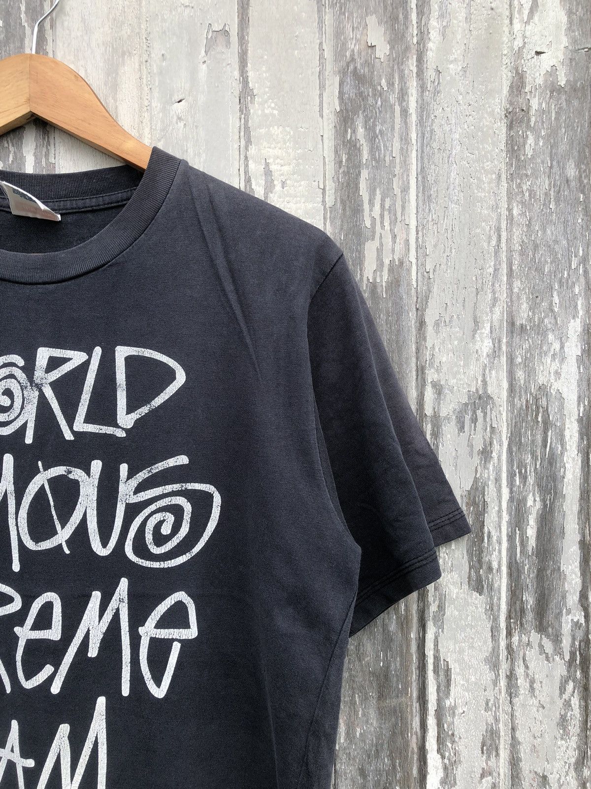 Japanese Brand Vintage Sunfaded Supreme World Famous Supreme Tshirt Size US L / EU 52-54 / 3 - 3 Thumbnail