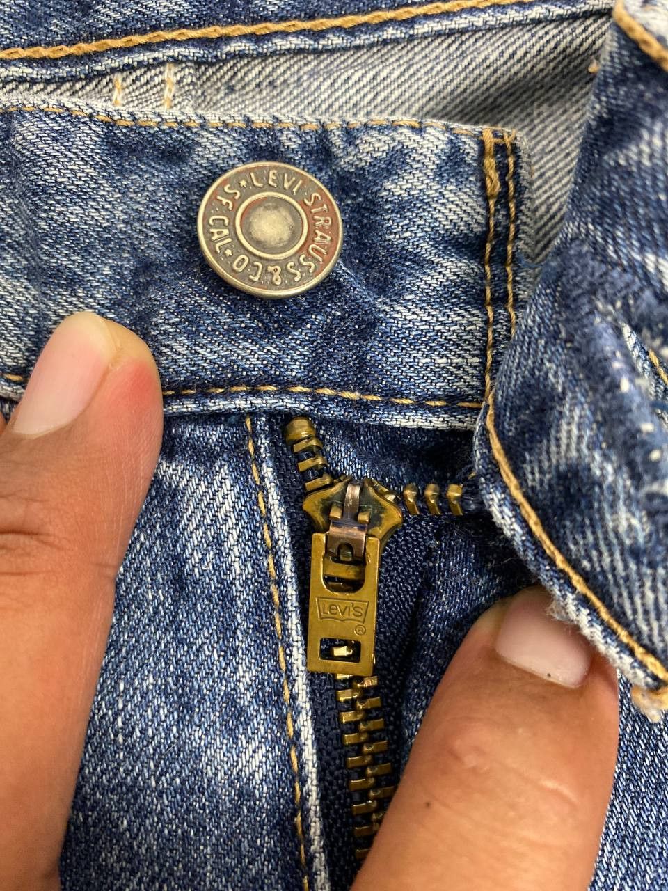 Levi's vintage levis 517 bootcut flare distressed style denim Size US 33 - 13 Thumbnail