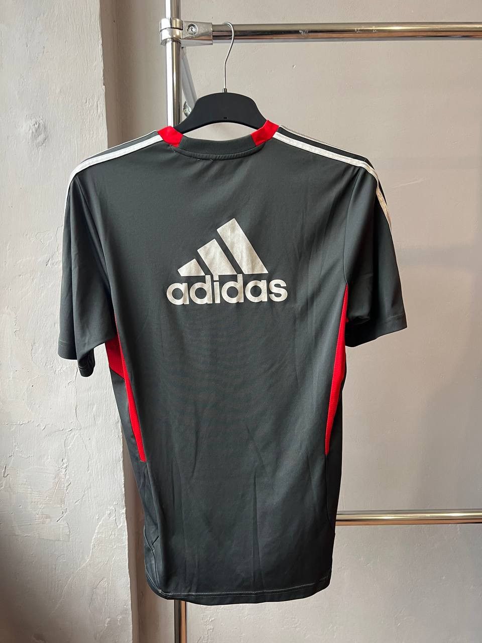 Adidas 2011/12 LIVERPOOL FC TRAINING SOCCER JERSEY FOOTBALL SHIRT M Size US M / EU 48-50 / 2 - 14 Thumbnail