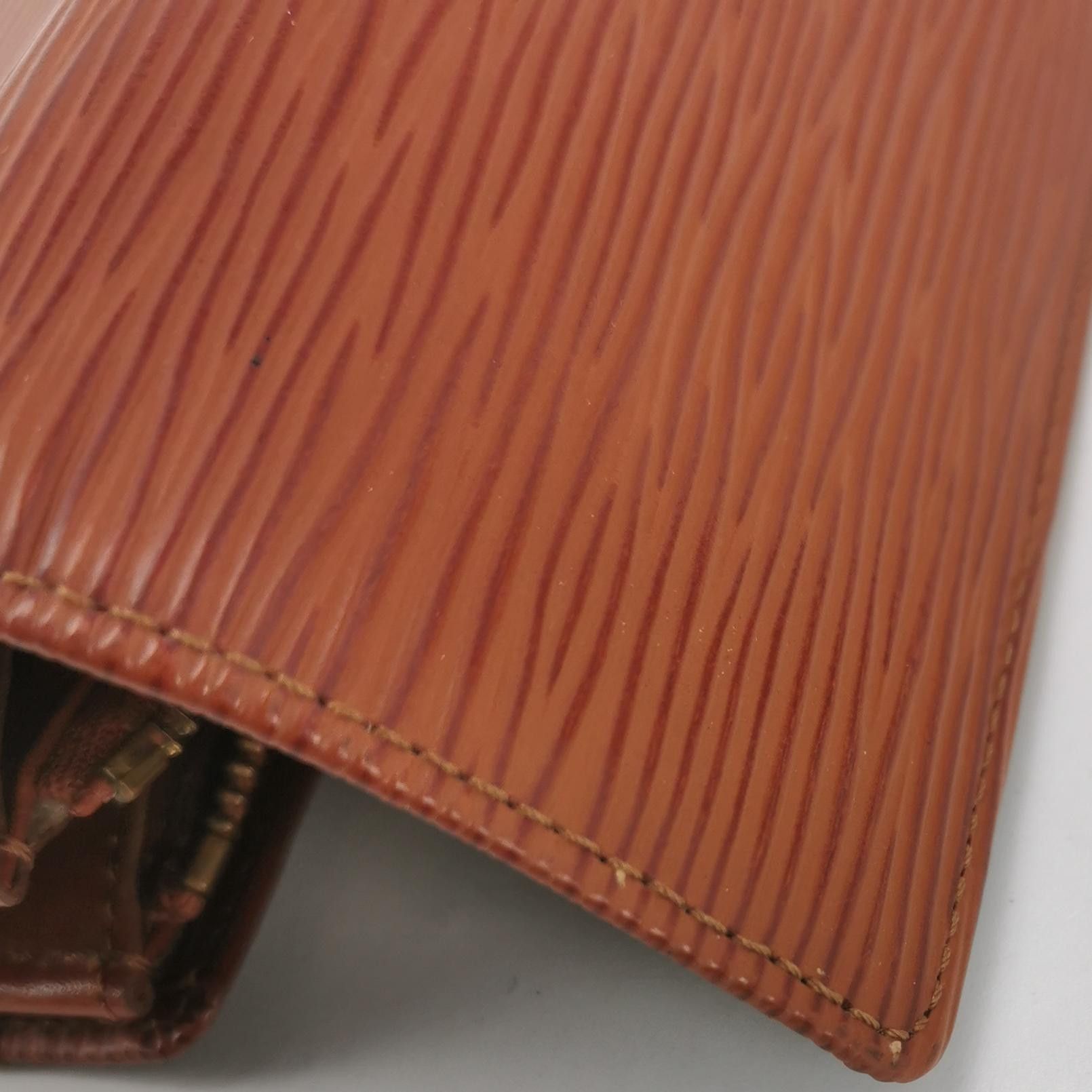 Louis Vuitton Louis Vuitton (LV) Cowhide Water Ripple Classic Temperament Size ONE SIZE - 9 Thumbnail