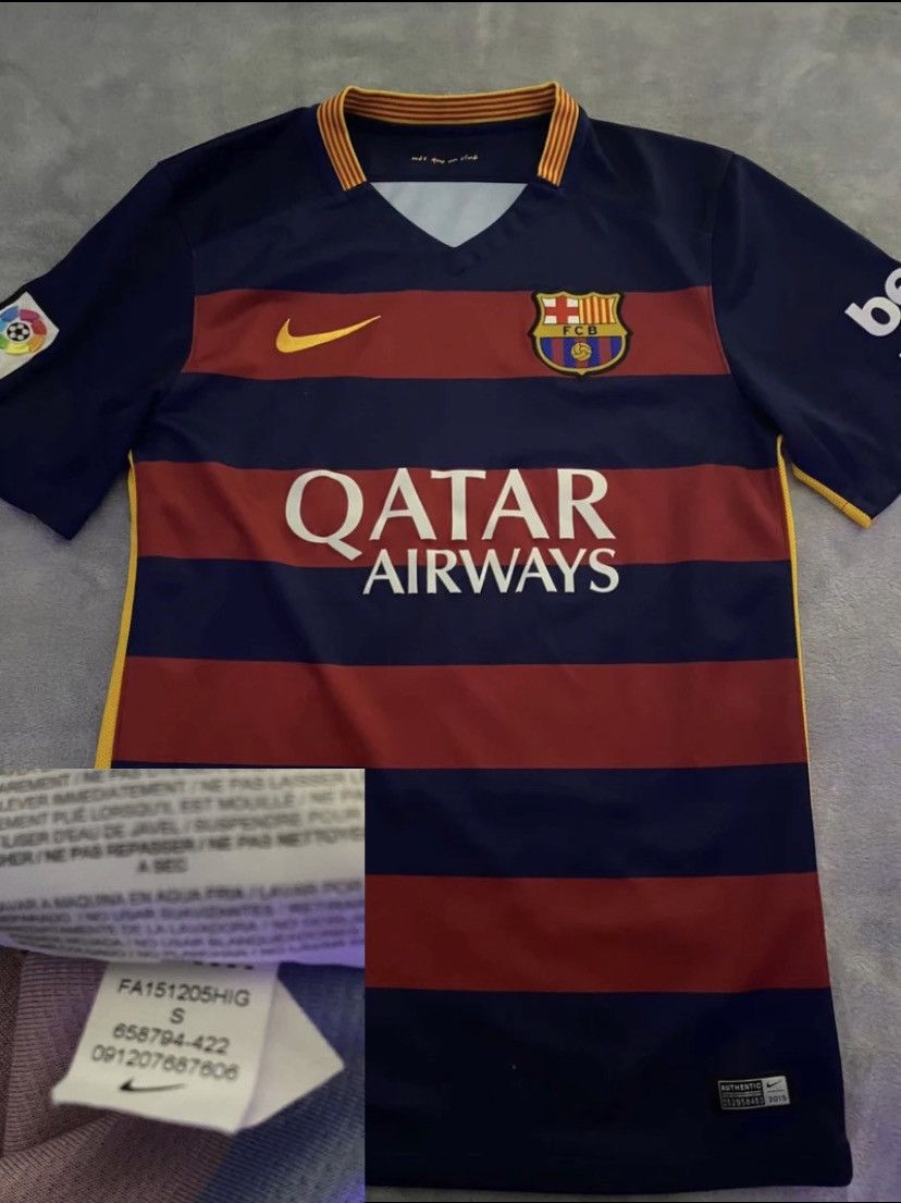 Nike FC Barcelona 2015 - 2016 Authentic Home Jersey Size US S / EU 44-46 / 1 - 1 Thumbnail
