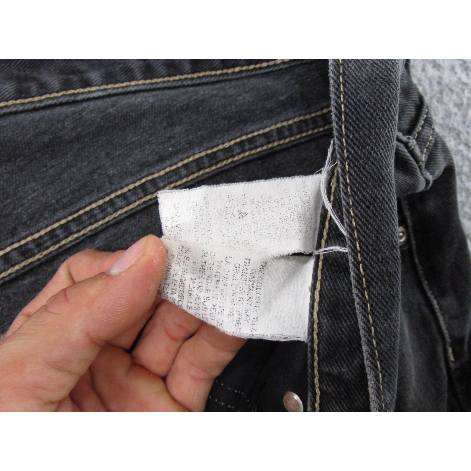 Tommy Hilfiger VINTAGE Tommy Hilfiger Black Denim Jeans Mens 42x30 Straight Baggy 5-Pocket Design Regular Inseam 30 Size US 42 / EU 58 - 5 Thumbnail