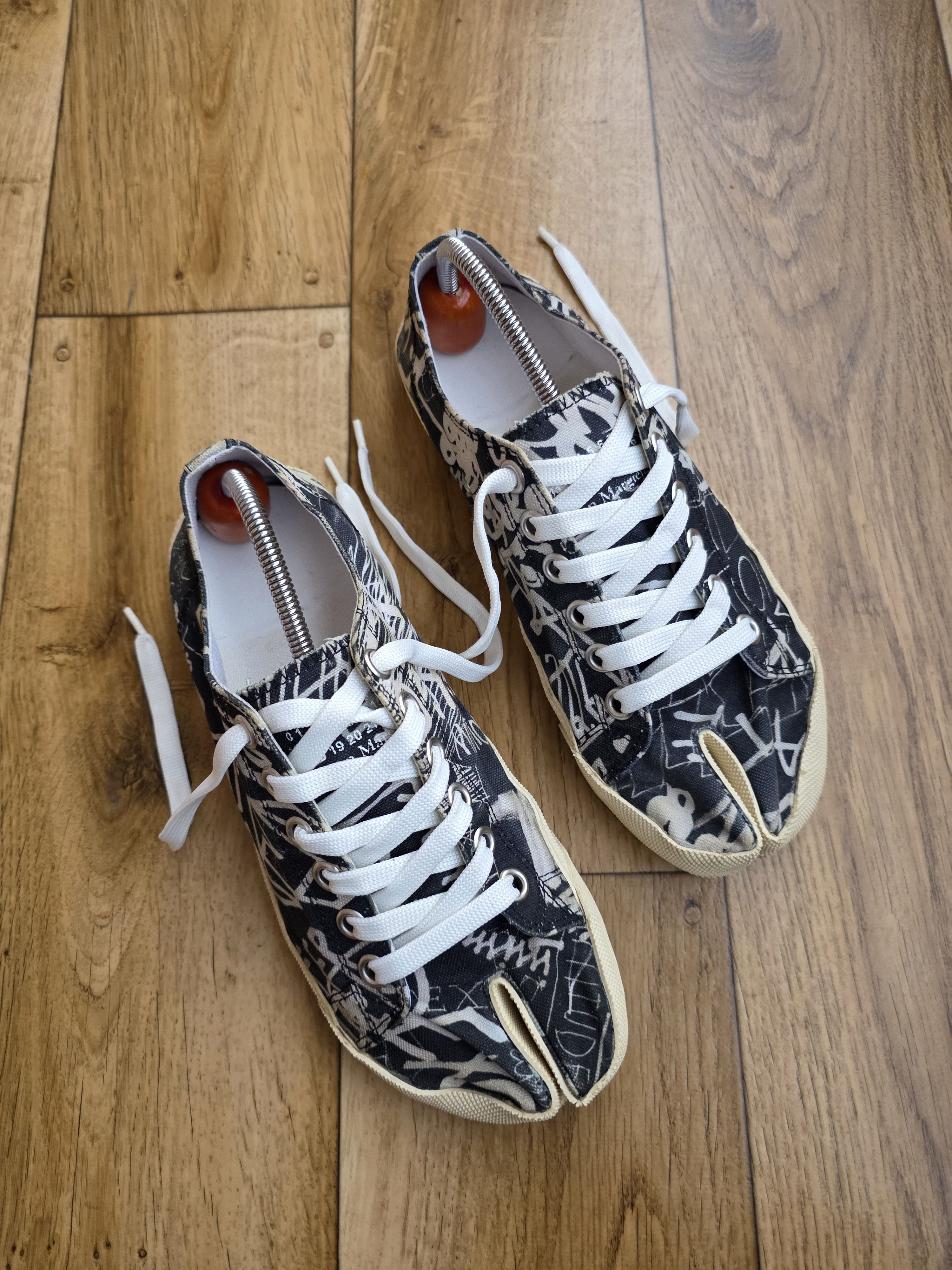 Maison Margiela Graffiti Tabi | Grailed