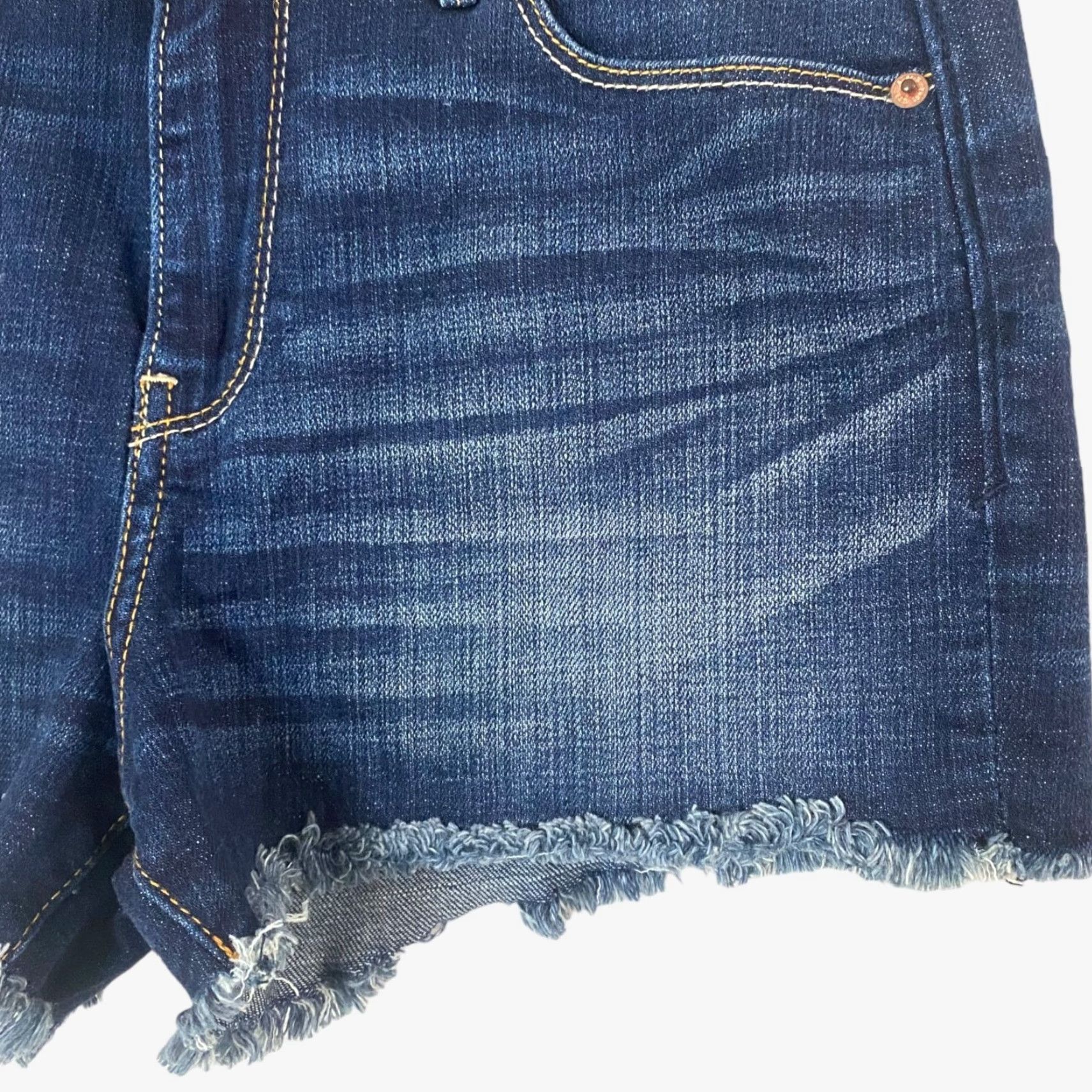 Abercrombie & Fitch Abercrombie & Fitch Jeans Shorts Women Size 27 Dark Wash Denim Cut-Offs Stretch Size 27" / US 4 / IT 40 - 6 Thumbnail