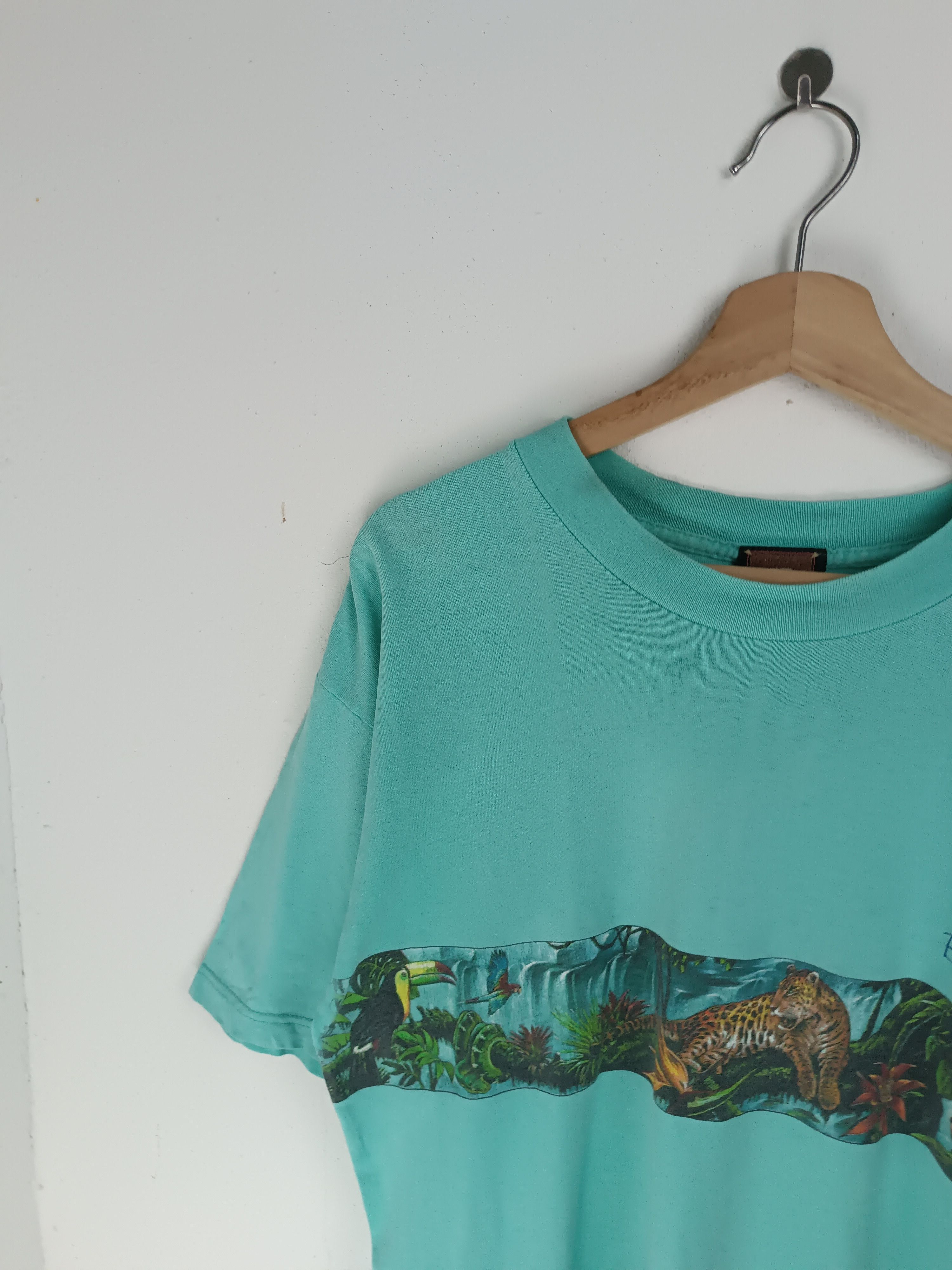 Habitat VINTAGE 90'S HABITAT RAINFOREST ANIMAL TIGER SINGLE STITCH Size US L / EU 52-54 / 3 - 5 Thumbnail