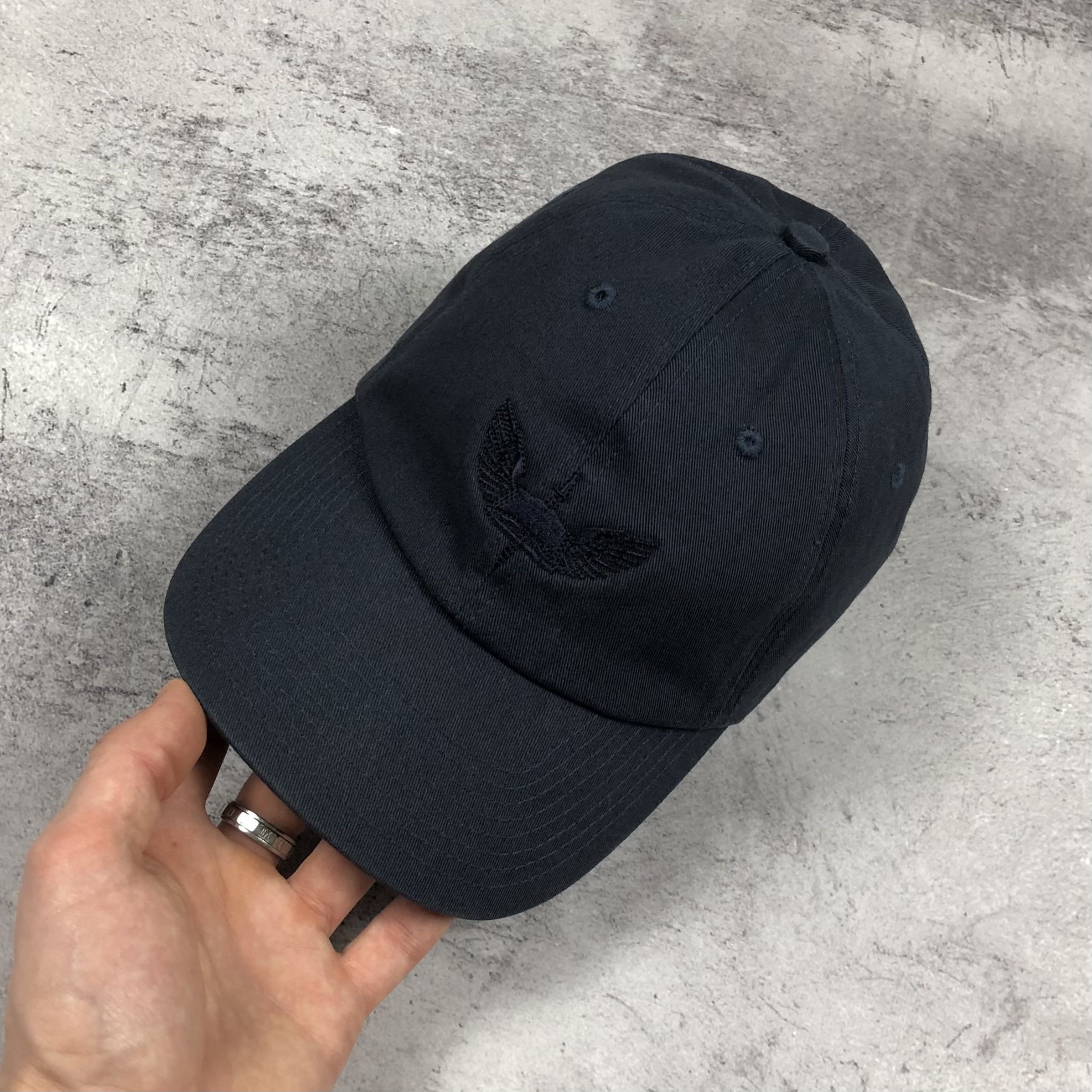 Noah Rare Noah NY Winged Book Dagger Emblem Navy Blue Men’s Cap Size ONE SIZE - 3 Thumbnail