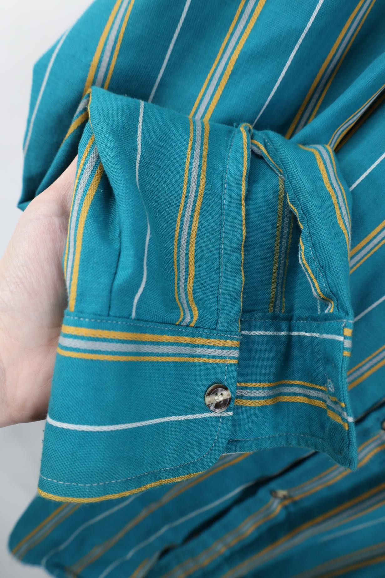 Vintage Vintage 90s Streetwear Block Collared Button Down Shirt USA Size US XL / EU 56 / 4 - 7 Thumbnail