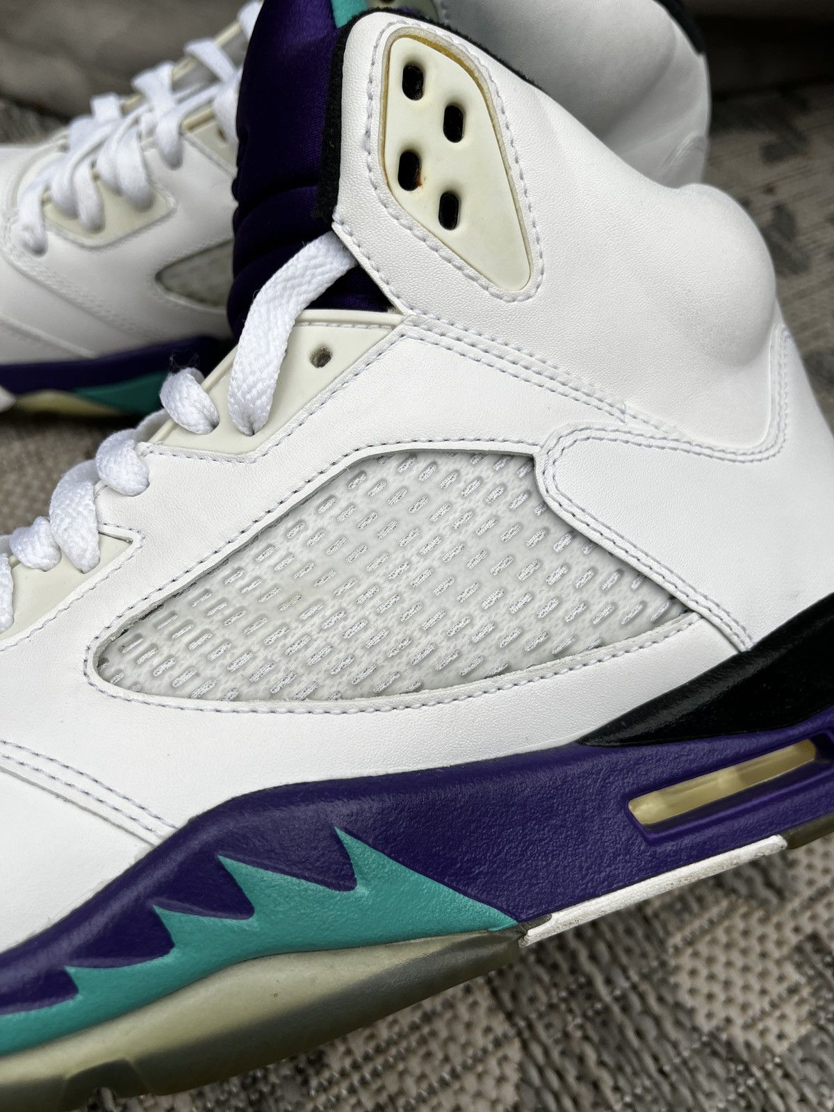 Jordan Brand Air Jordan 5 White Grape Sneakers (unisex) Size US 12 / EU 45 - 4 Thumbnail