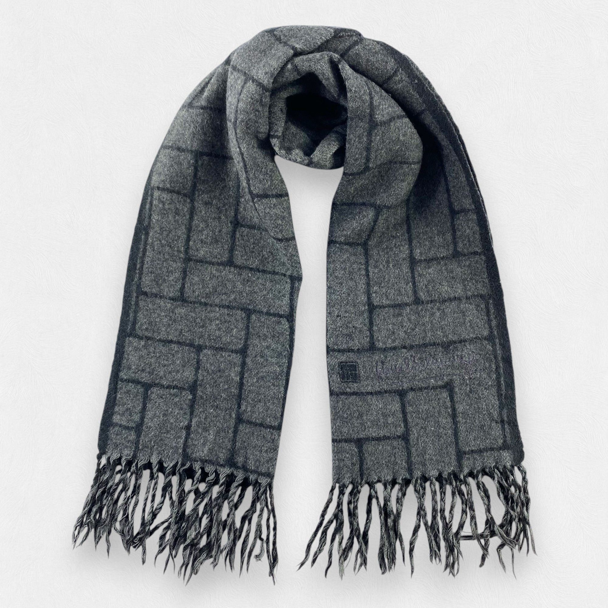 Pierre Balmain Pierre Balmain Scarf Neck Wrap Wool Muffler Size ONE SIZE - 1 Thumbnail