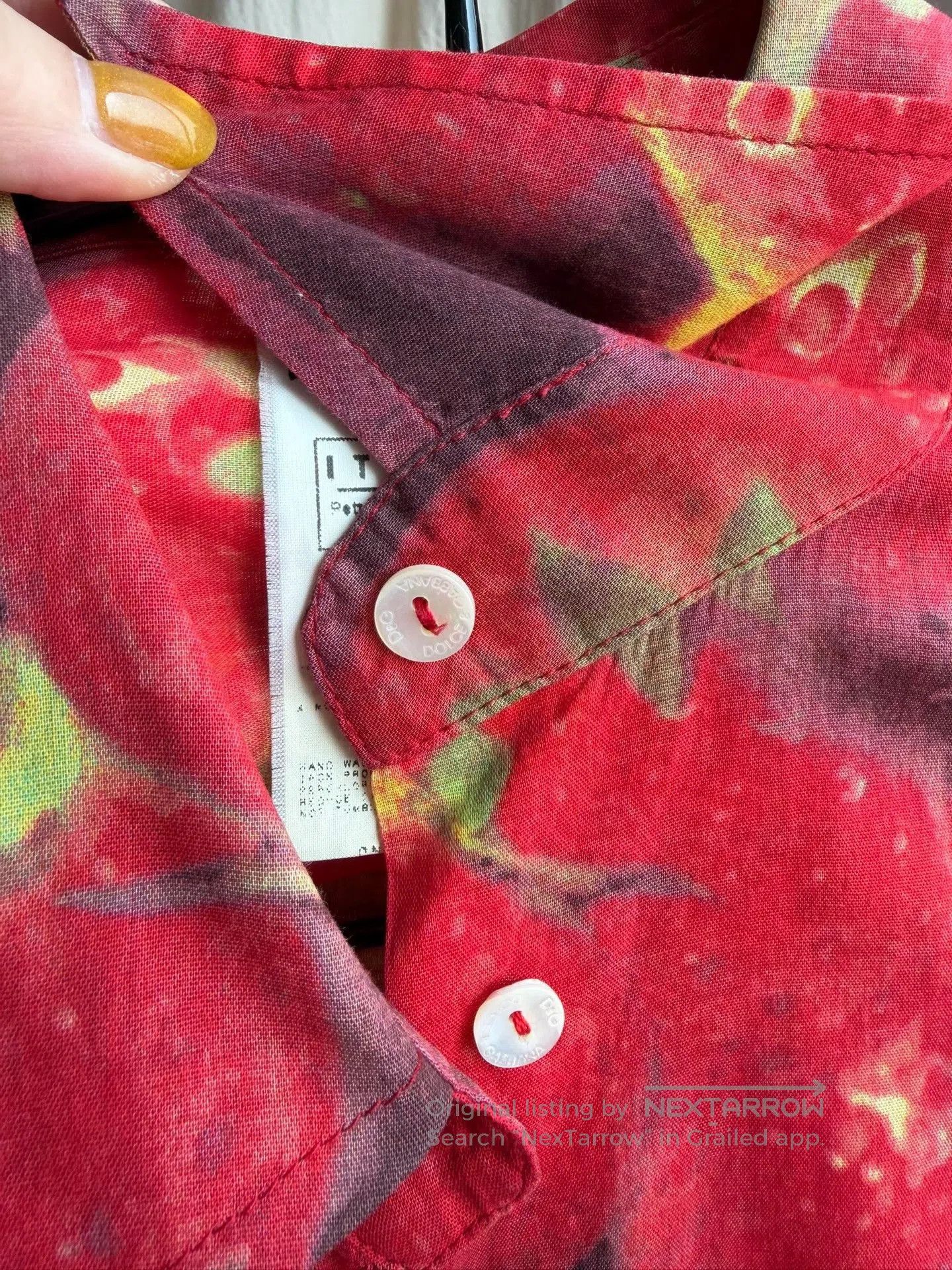Dolce & Gabbana D&G Italian Strawberry Print Shirt. Size M / US 6-8 / IT 42-44 - 8 Thumbnail