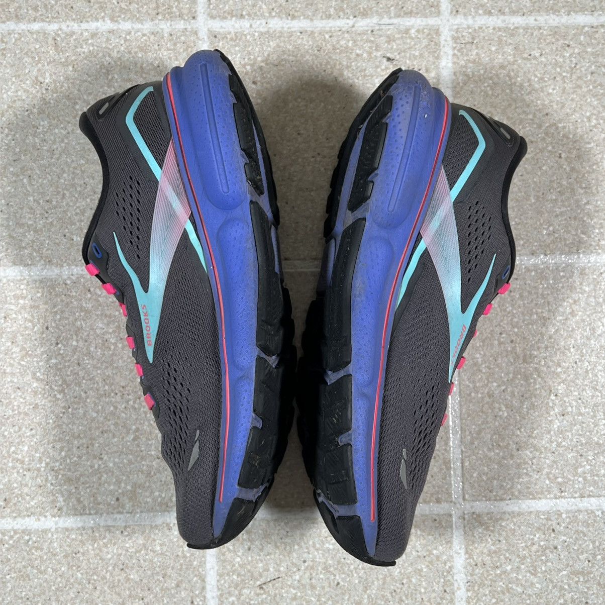 Brooks Brooks Ghost 15 Womens 8 Gray Pink Running Sneakers Size US 8 / IT 38 - 8 Thumbnail