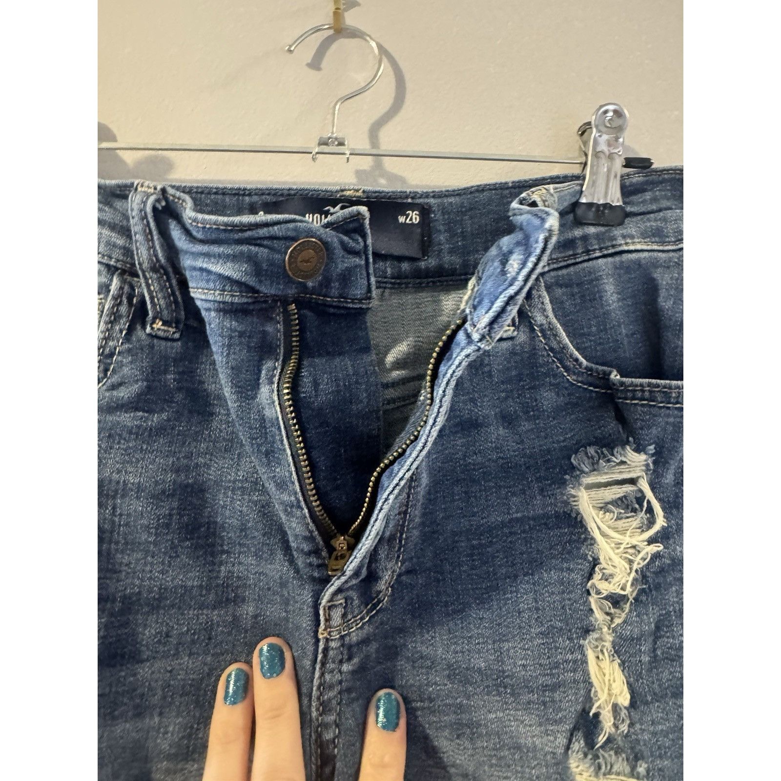 Hollister Hollister Women's Denim High-Rise Short 3 Advanced Stretch, Size 26" / US 2 / IT 38 - 3 Thumbnail