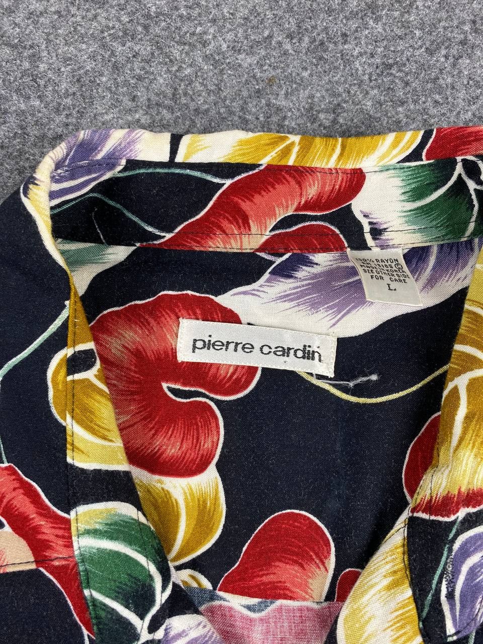 Pierre Cardin vintage piere cardin 100 rayon hawaiian shirt nice design Size US L / EU 52-54 / 3 - 5 Thumbnail
