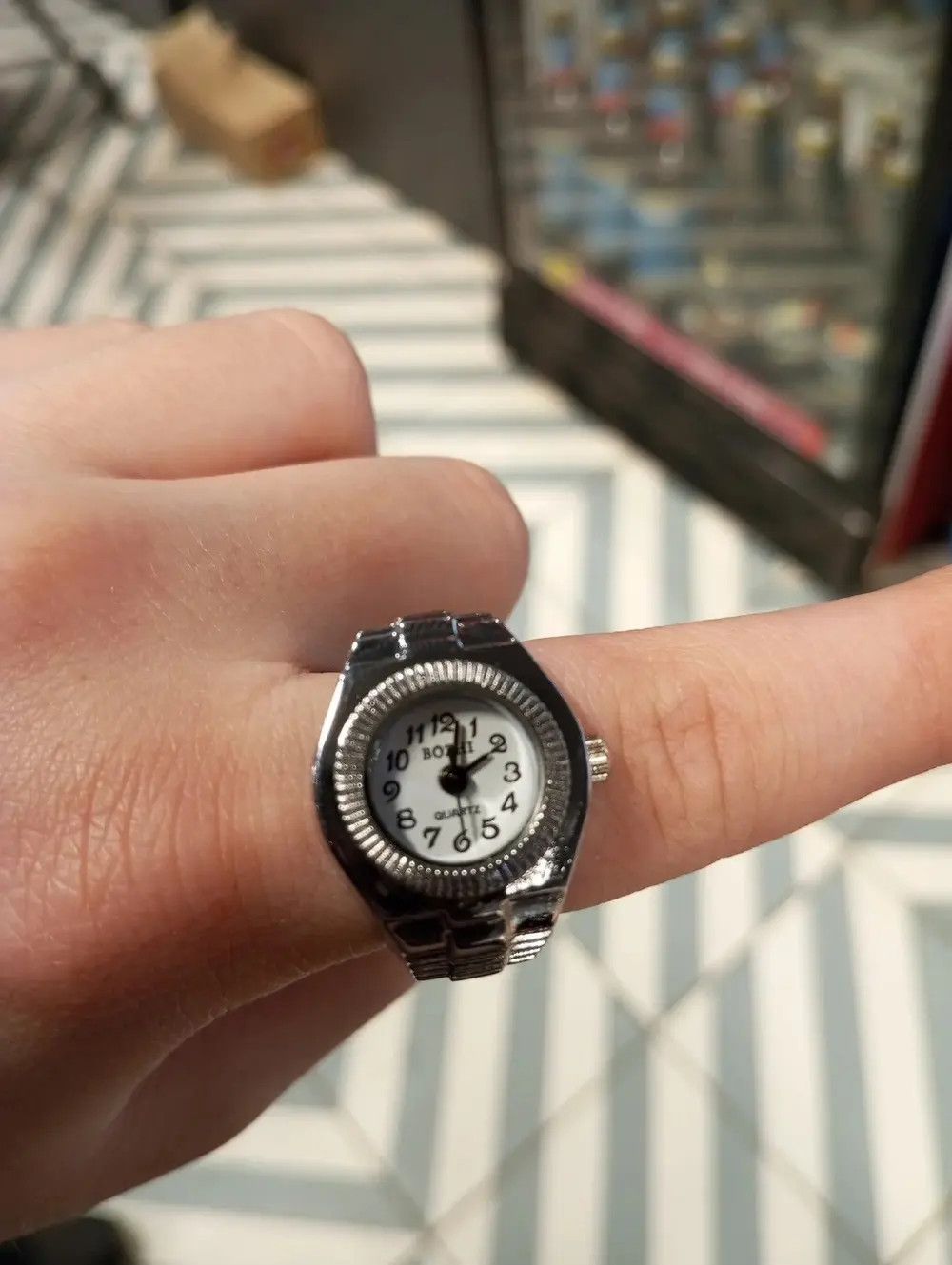 Jewelry Y2K 2000s vintage style Band Watch Ring Round Face Size ONE SIZE - 5 Thumbnail