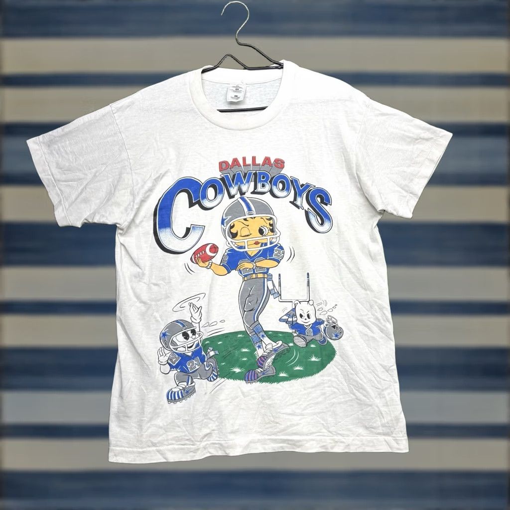 Vintage VINTAGE Betty Boop Dallas Cowboys Shirt Mens Large Single Stitch 1990s Football White Cotton Crew Neck Graphic Print USA 90s Mens Size US L / EU 52-54 / 3 - 1 Thumbnail
