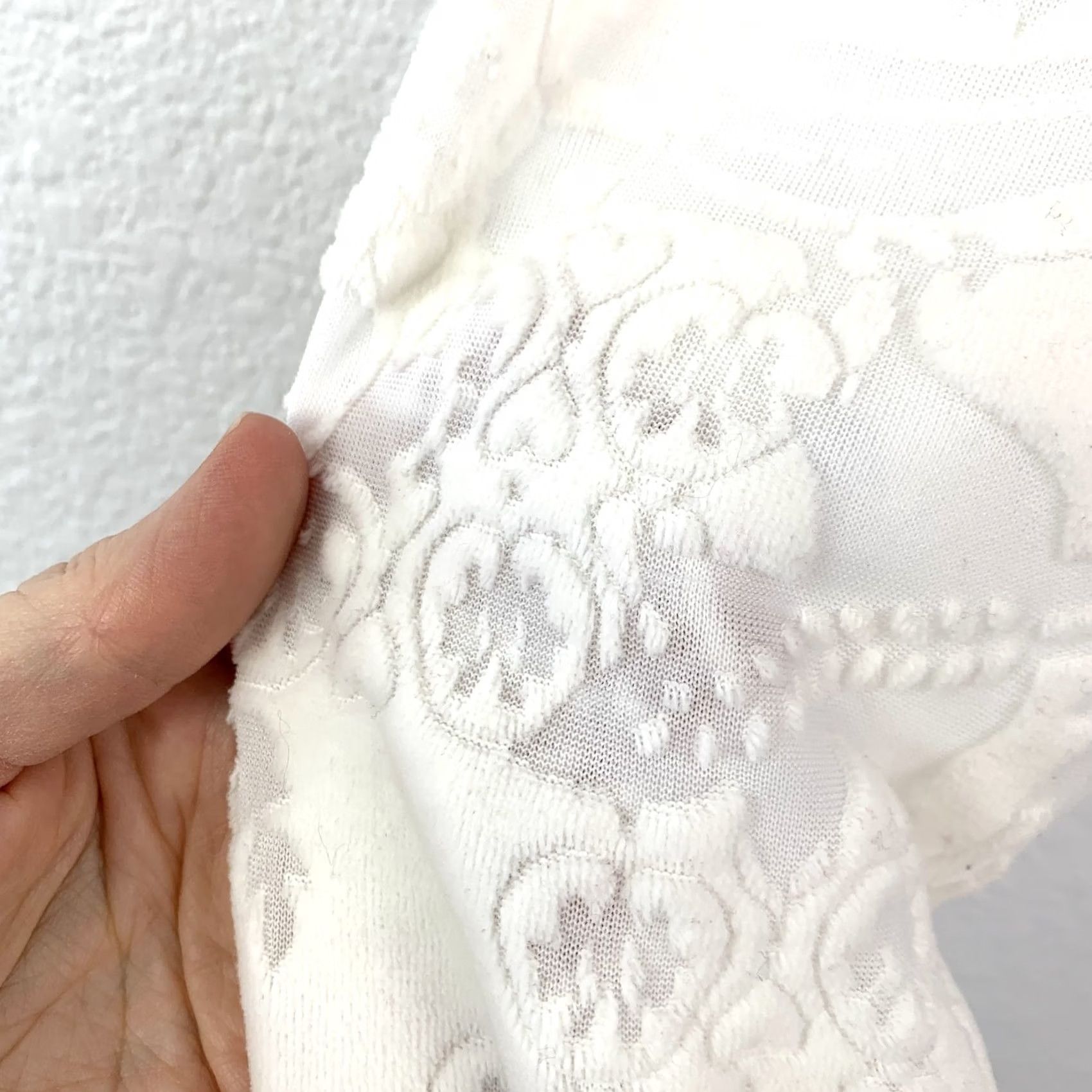 Velvet VINTAGE Y2K True Grit Women's White Burnout Velvet Devoré Long Sleeve Shirt M Size M / US 6-8 / IT 42-44 - 3 Thumbnail