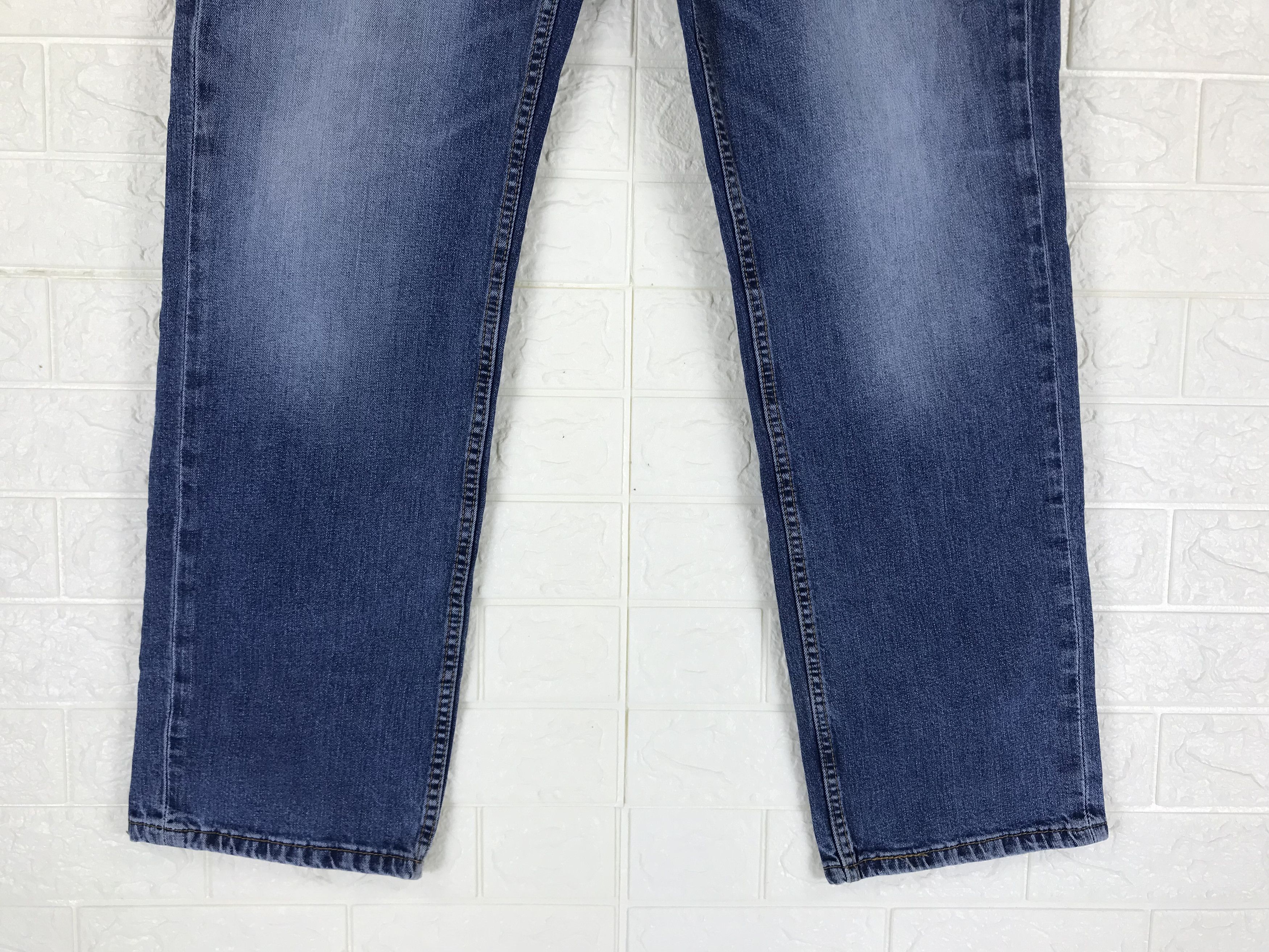 Levi's Vintage Levi's 514 Straight Fit Cut Jeans Faded Blue Denim Size US 38 / EU 54 - 4 Thumbnail