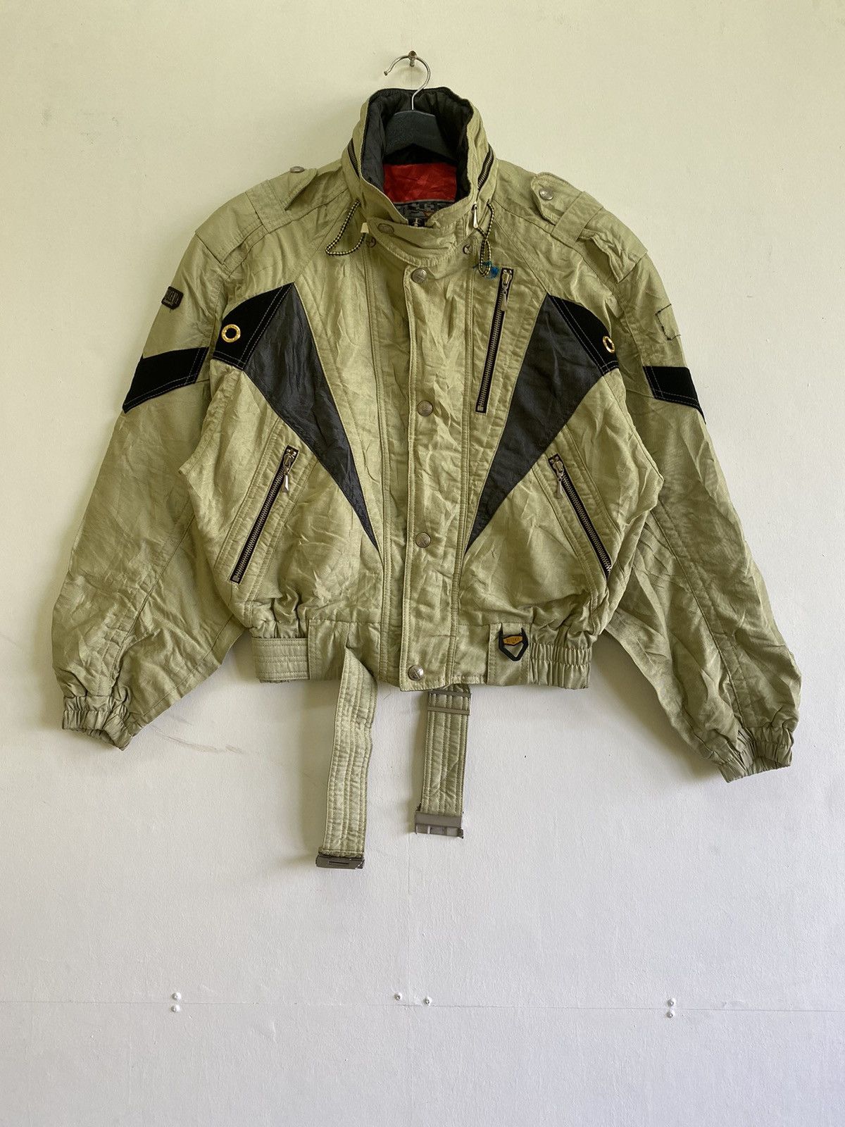 Descente VINTAGE DESCENTE HIGH PERFORMANCE CUBIC JACKET Size US S / EU 44-46 / 1 - 3 Thumbnail