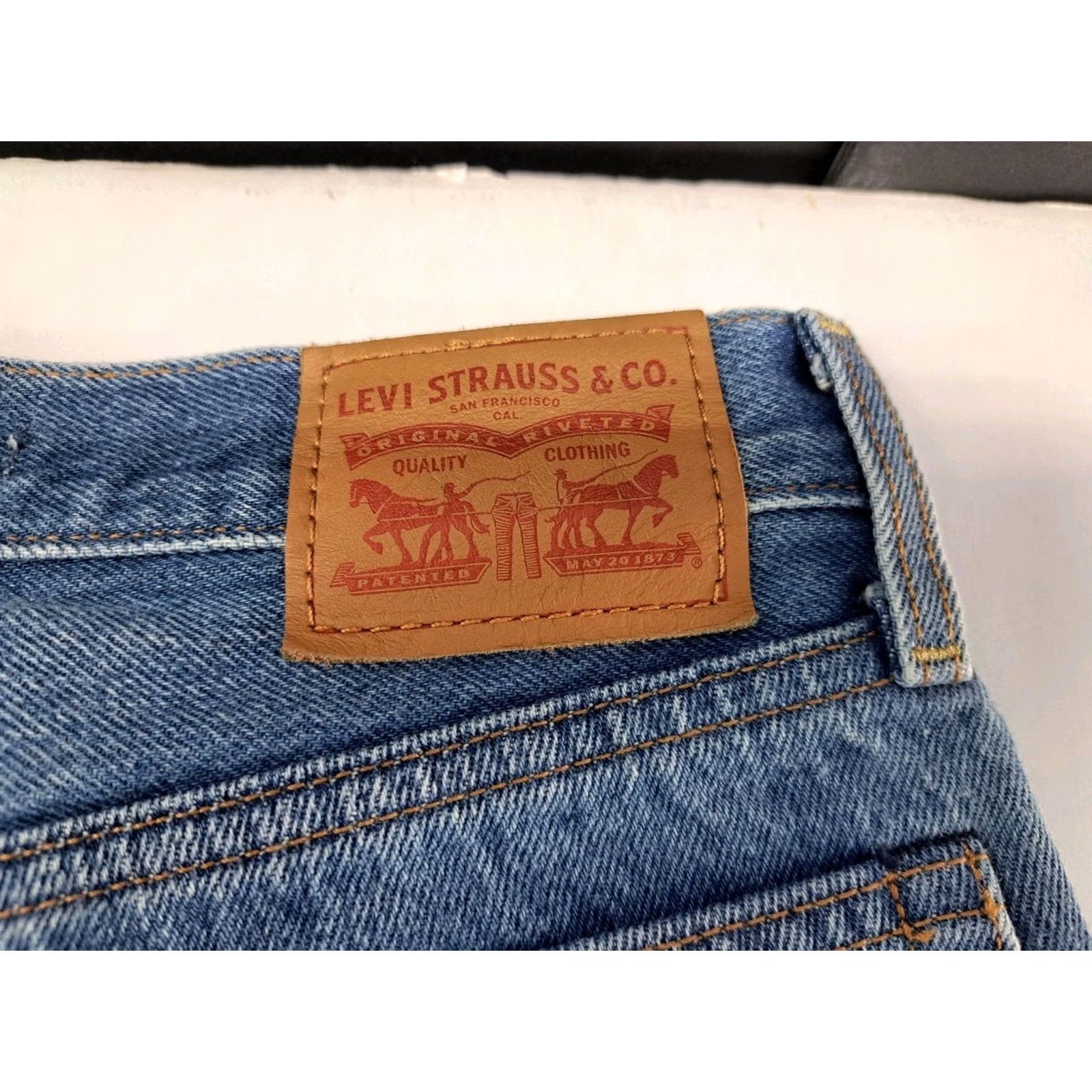 Levi's Levi's Premium Wedgie Straight Jeans Blue 24 Button Fly 5-Pocket Regular Inseam 26 Women Jeans Men Womens Size 42" / US 20 - 7 Thumbnail