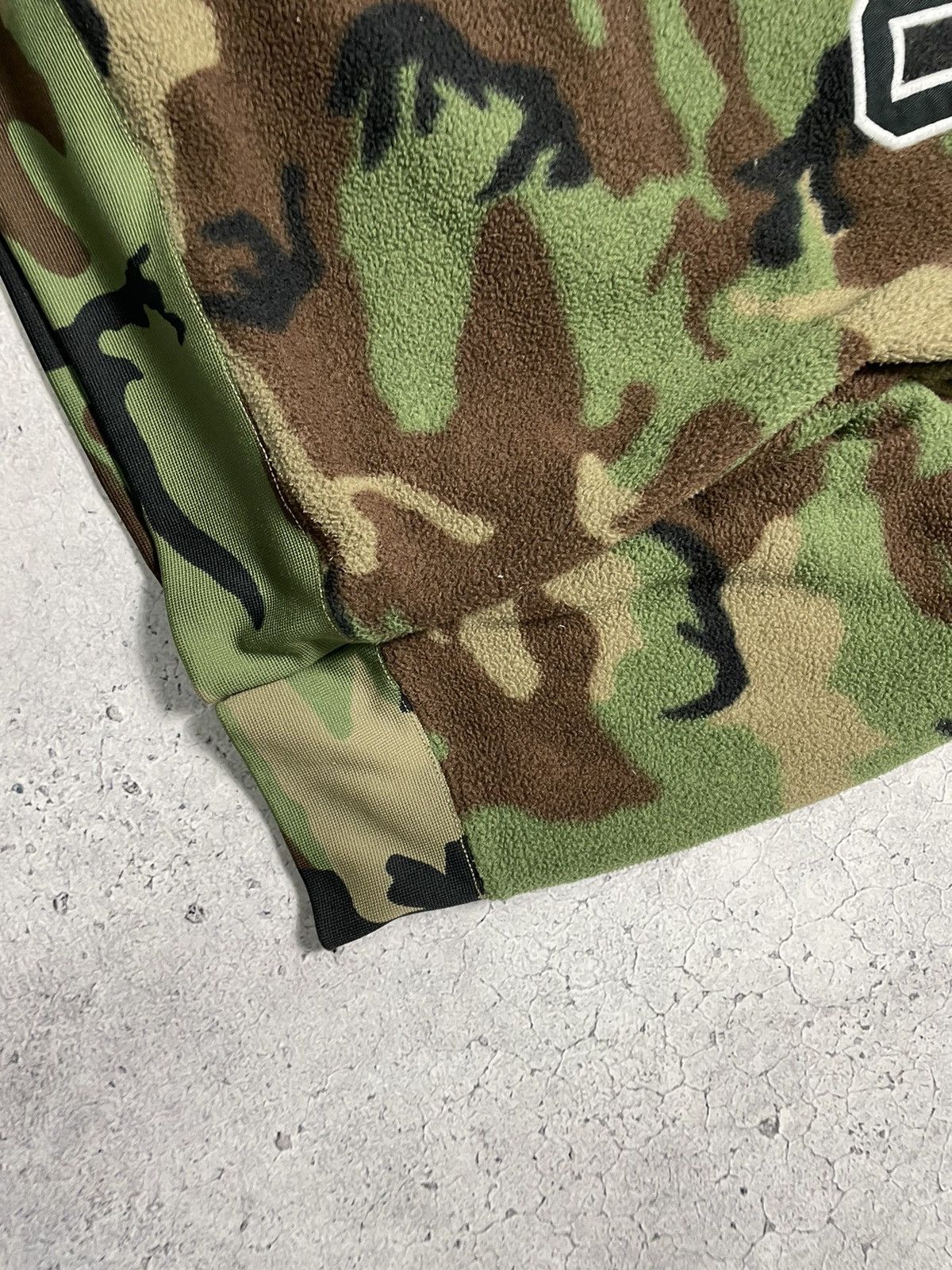 Polo Ralph Lauren Vintage Polo Ralph Lauren Camo Fleece Sweatshirt 1/4 Zip USA Size US M / EU 48-50 / 2 - 4 Thumbnail