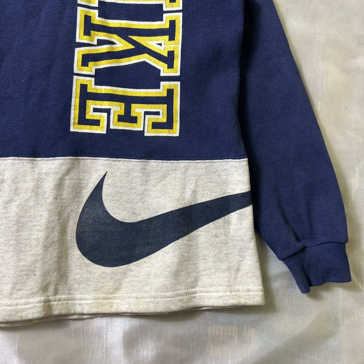 Nike Vintage 90s Nike Big Logo Hoodie Size S / US 4 / IT 40 - 4 Thumbnail