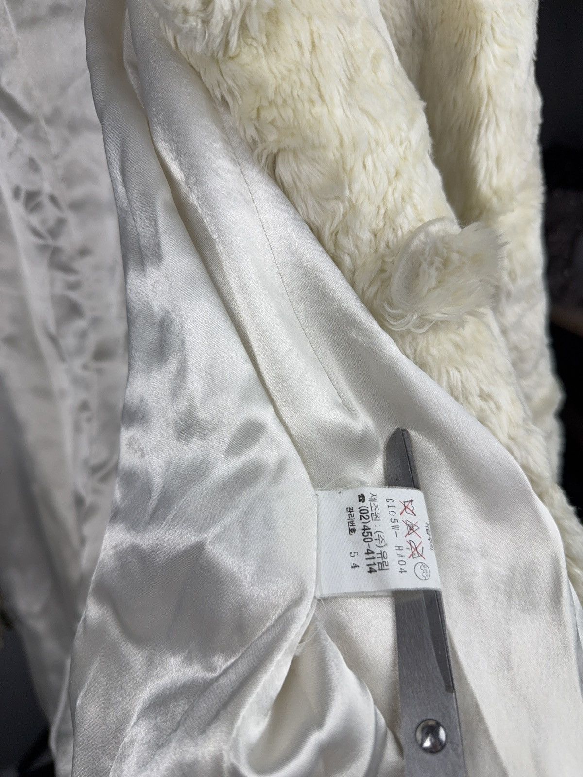 Japanese Brand Avant Garde 00s Ivory Faux Fur Coat Vintage Korean Designer Size S / US 4 / IT 40 - 12 Thumbnail
