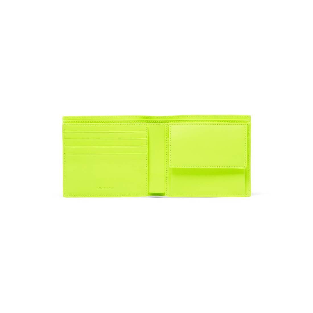 Balenciaga o1la1rc1a0325 Size: OS / Cash Square Folded Coin Wallet Size ONE SIZE - 3 Thumbnail