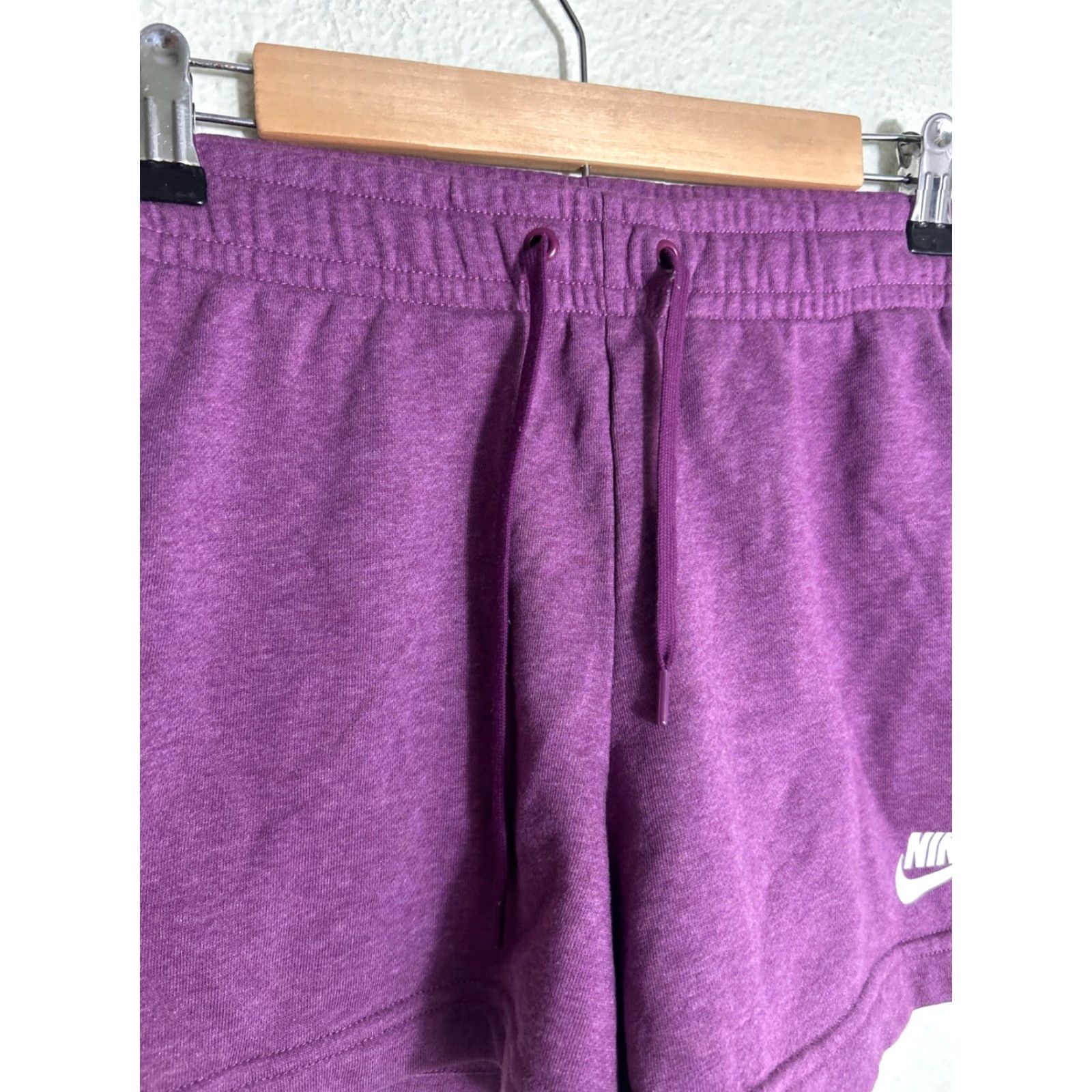 Nike Nike Women's Shorts Sportswear Club Fleece Purple Small Womens Shorts 28x4 CJ3924 610 CJ6317-610 Size 36" / US 14 / IT 50 - 5 Thumbnail
