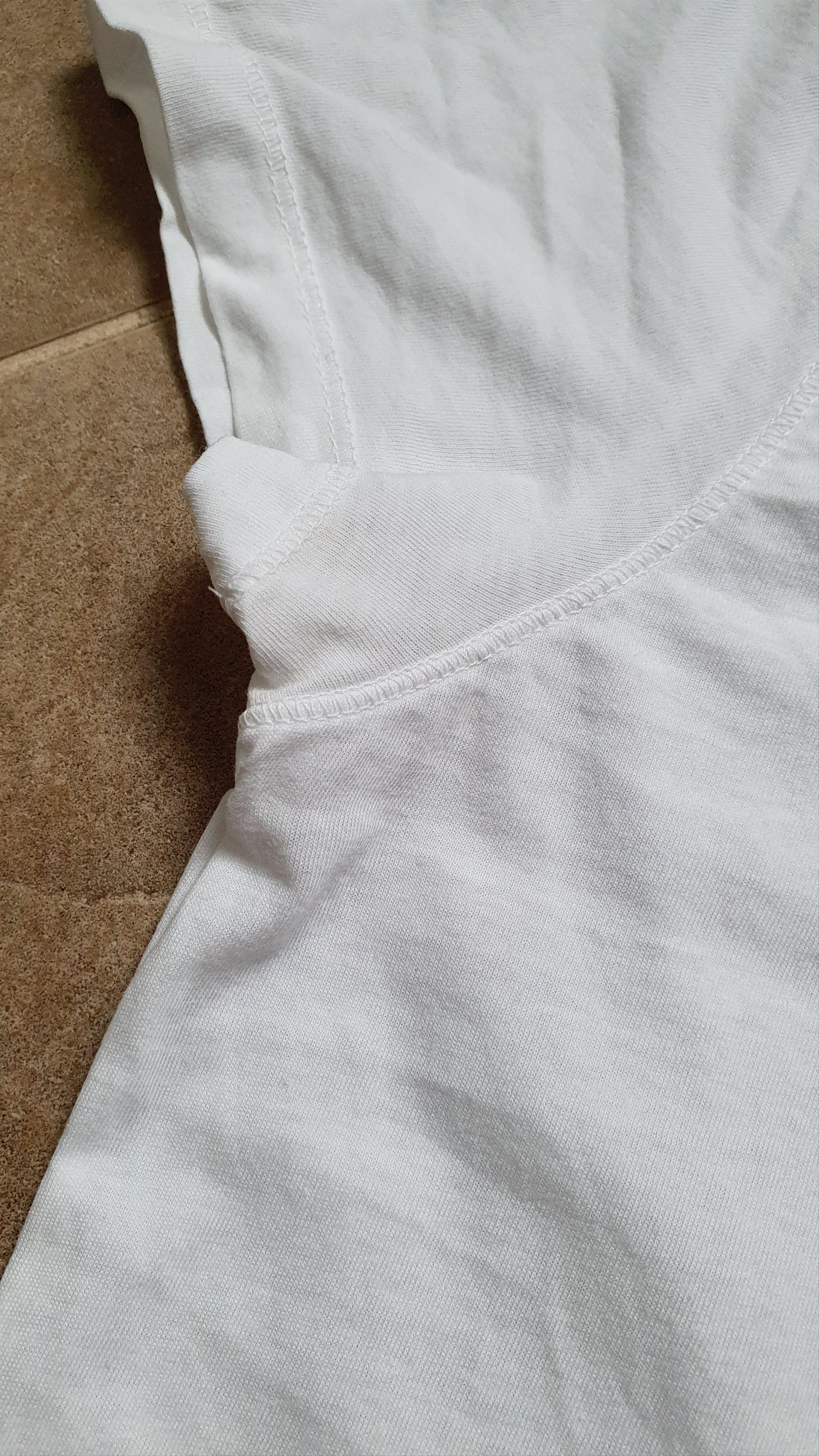 Burberry Women's t shirts Burberry London Authentic Big Logo Size S / US 4 / IT 40 - 10 Thumbnail