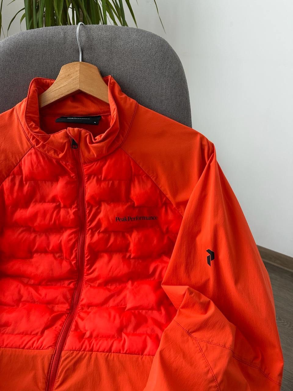 Peak Performance × Vintage Vintage Peak Performance Orange Argon Swift Hybrid Jacket Size US XL / EU 56 / 4 - 17 Thumbnail