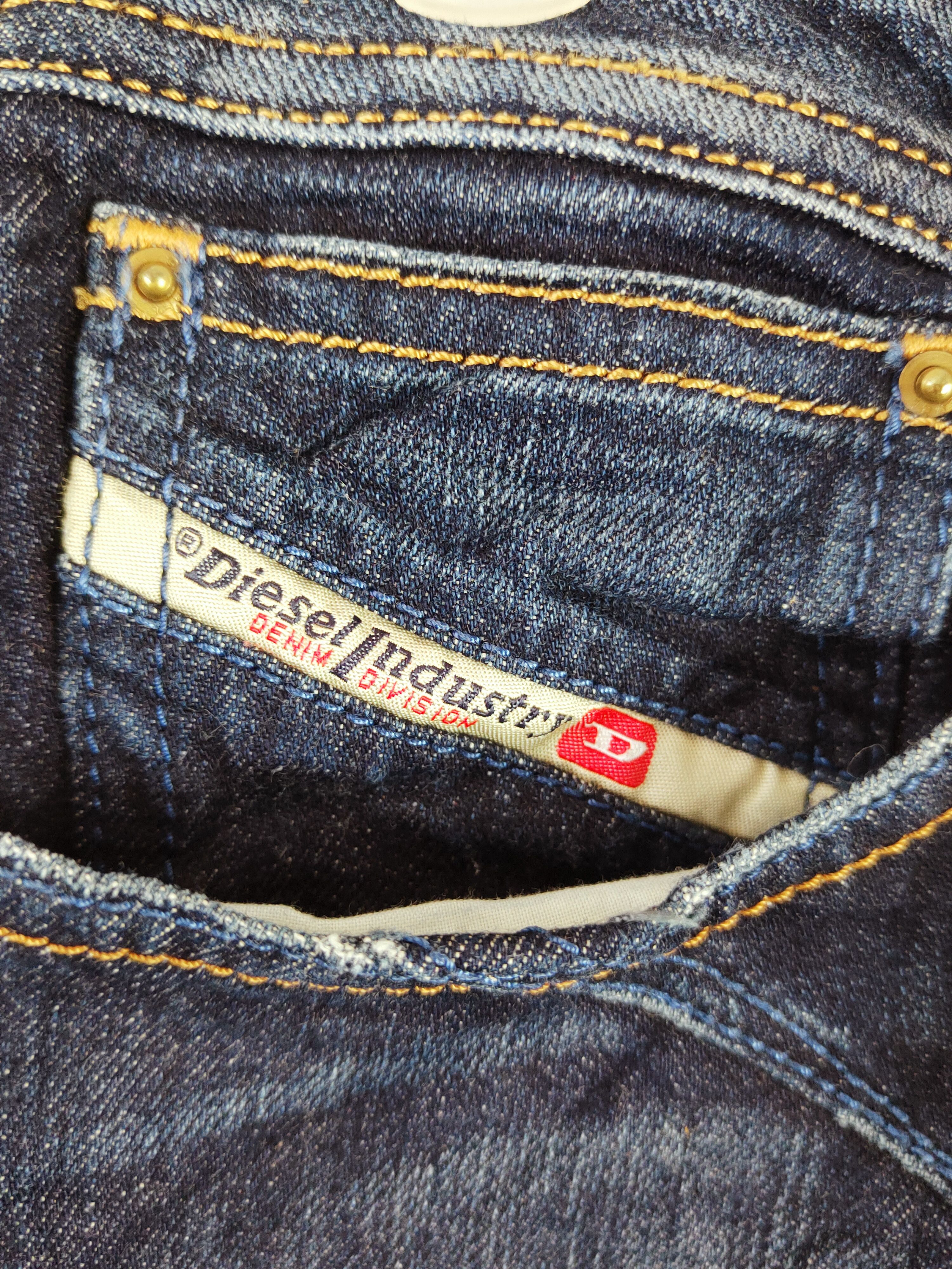 Diesel Diesel Dark Blue Distressed Ripped Jeans #S2691 Size US 31 - 3 Thumbnail