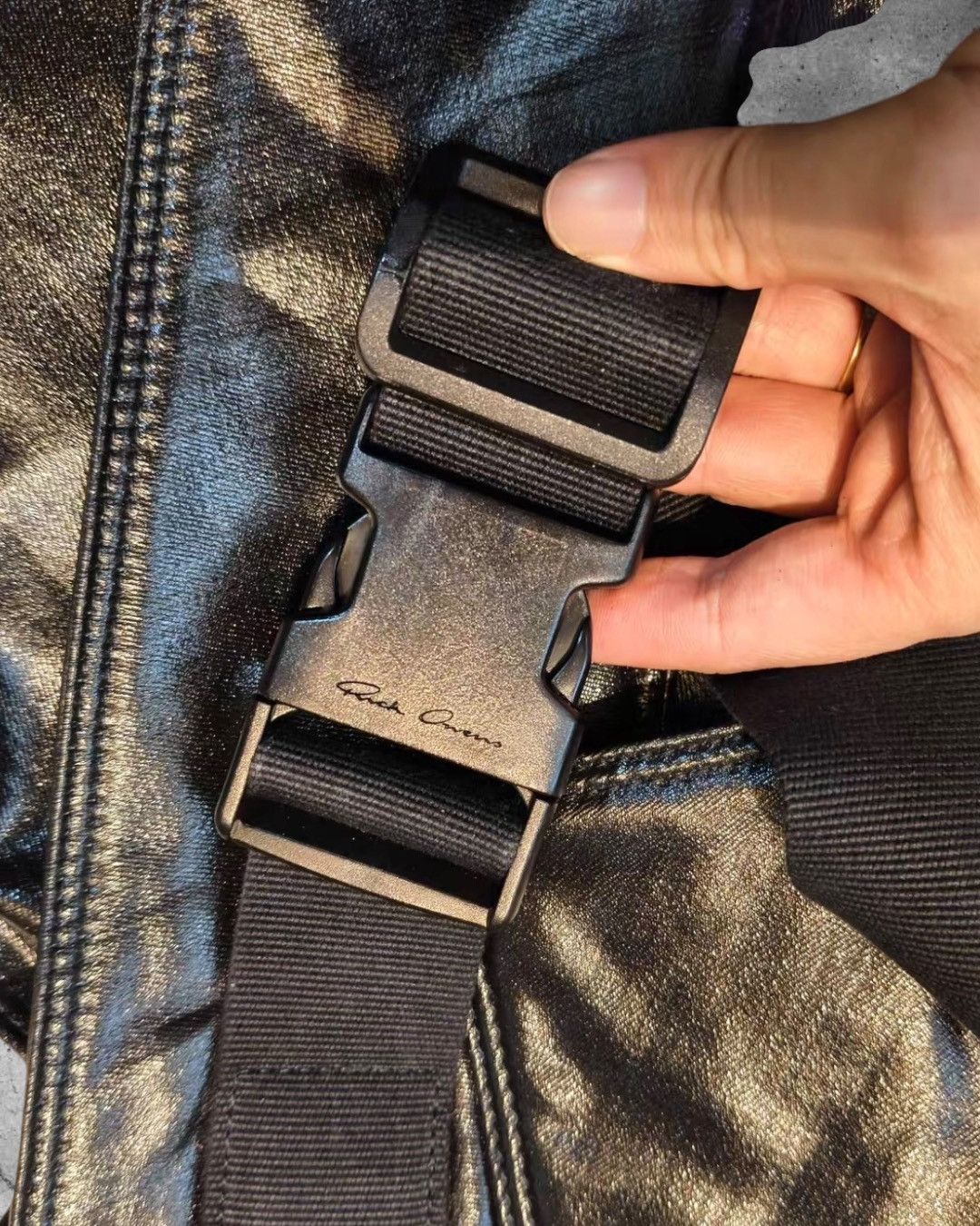 Rick Owens Rick Owens SS18 Dirt Runway Cargo Chap Bag Size ONE SIZE - 4 Thumbnail