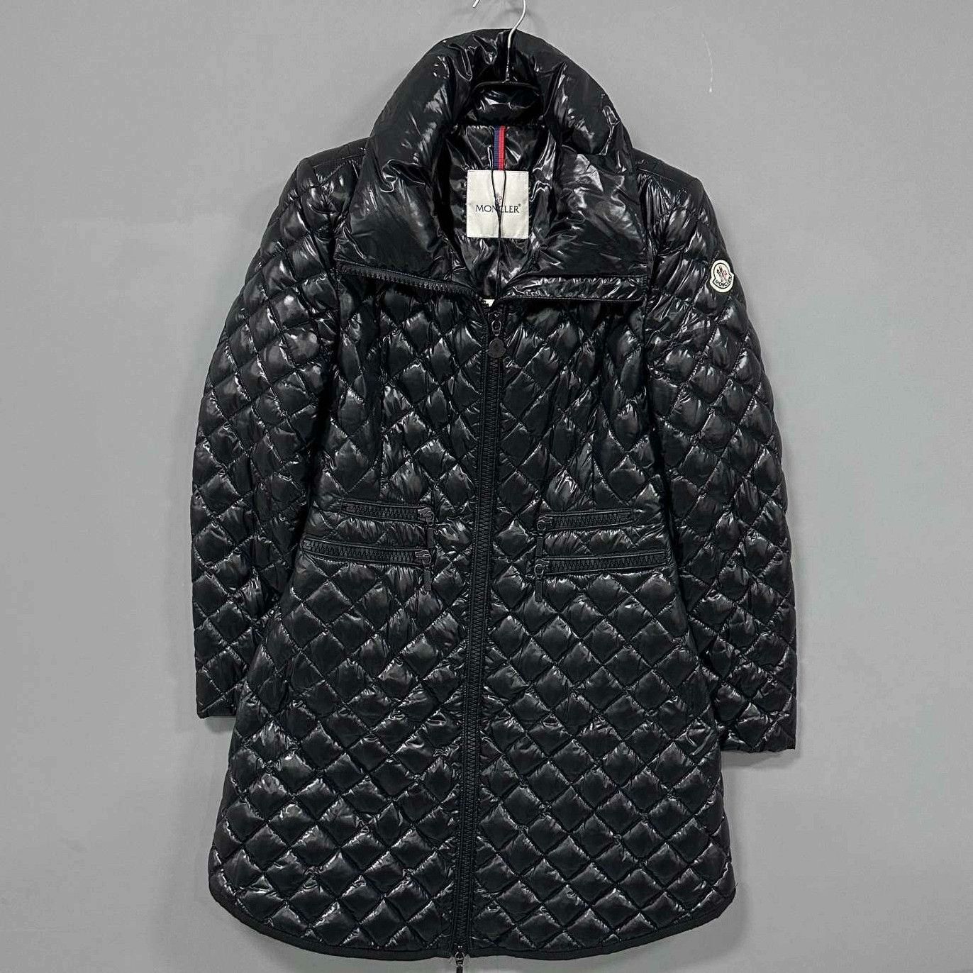 Louis Vuitton Louis Vuitton Training Black Down Jacket it_40 Women Size S / US 4 / IT 40 - 1 Thumbnail