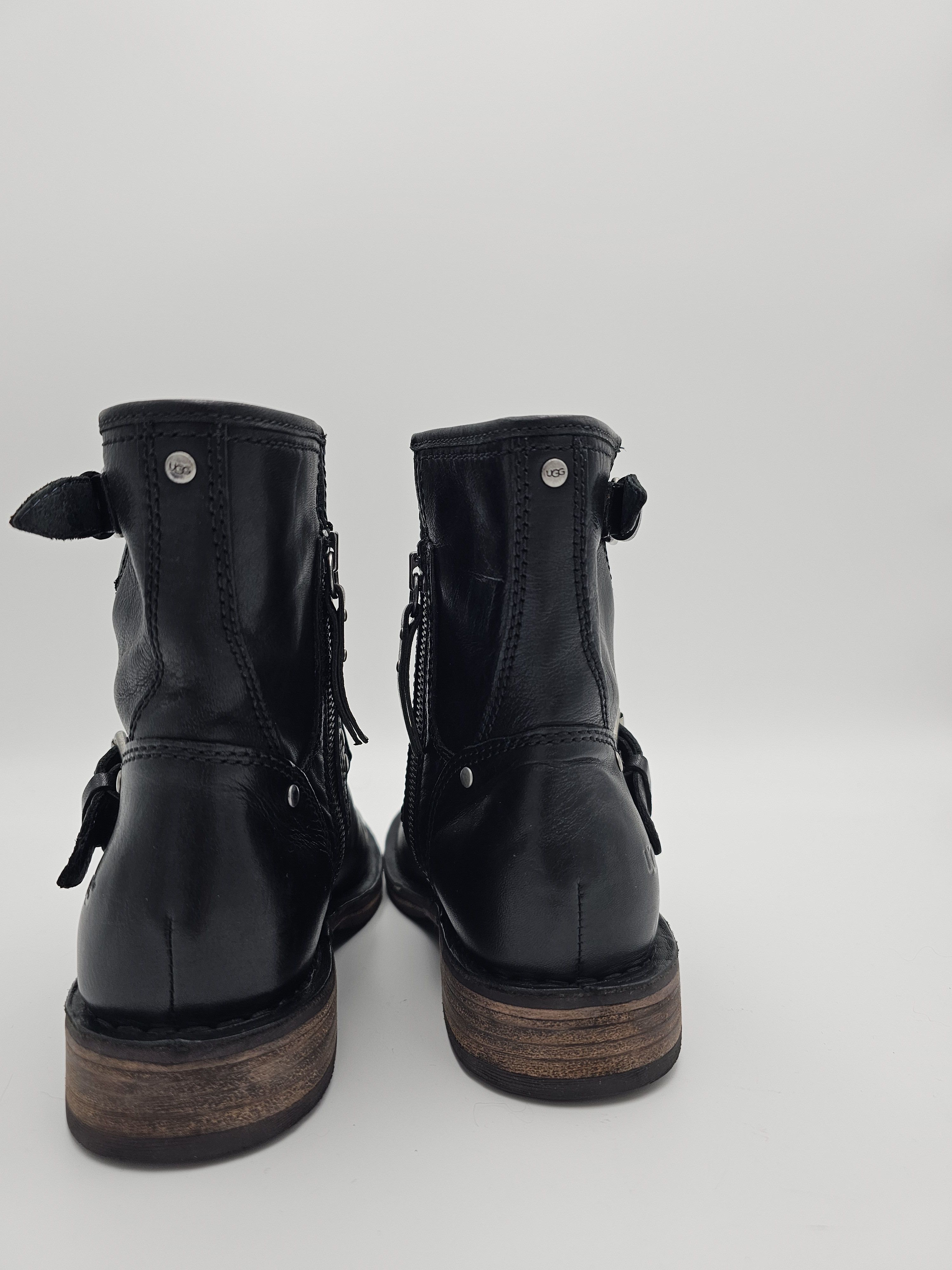 Ugg UGG Fabrizia Black Leather Ankle Boots Size 37 Size US 7 / IT 37 - 6 Thumbnail