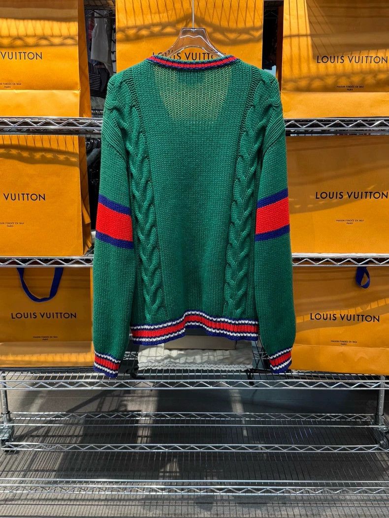 Gucci Gucci Red and blue patterned V-neck sweater Size US S / EU 44-46 / 1 - 3 Thumbnail