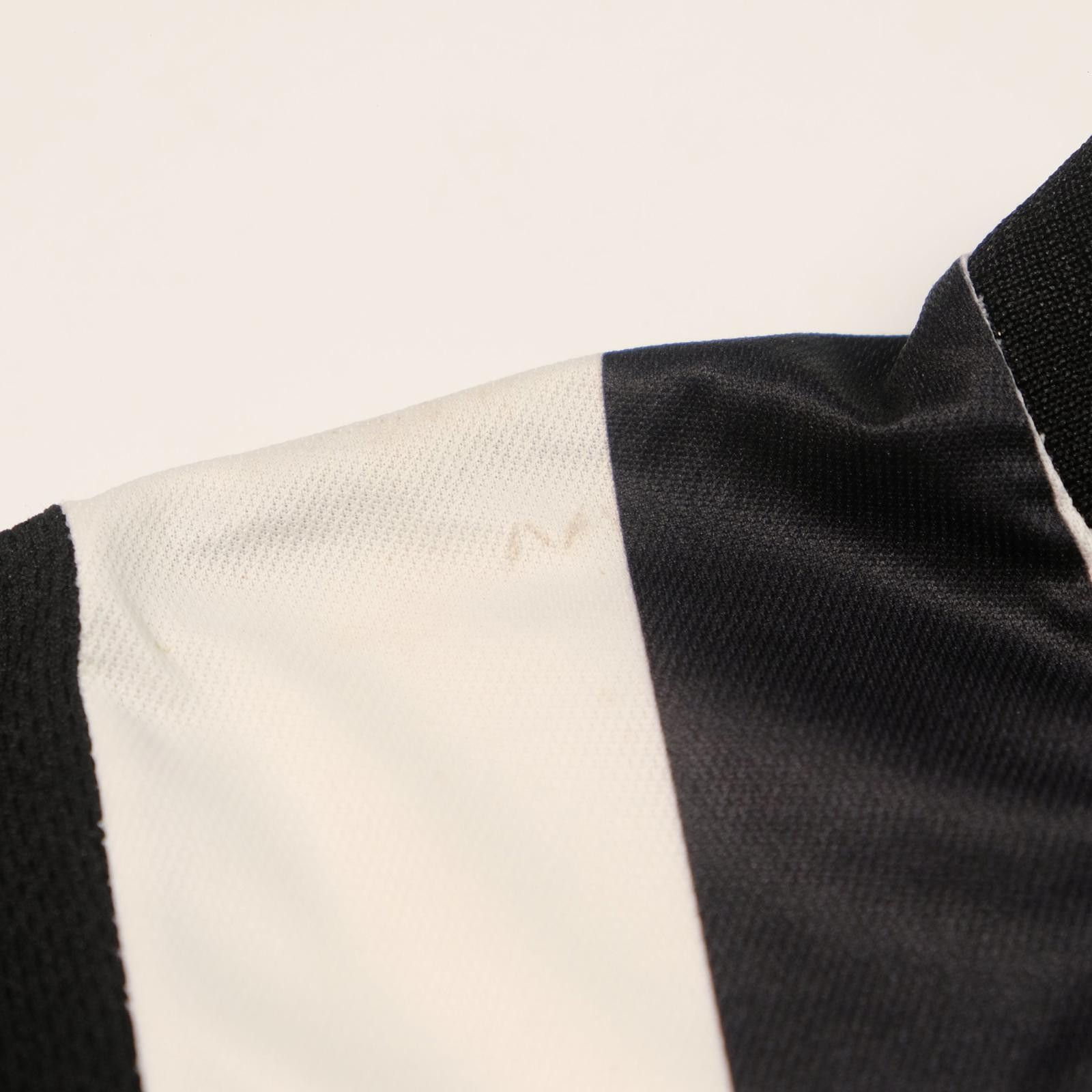 Puma 2001/02 Besiktas Away Shirt (XL) Size US XL / EU 56 / 4 - 7 Thumbnail