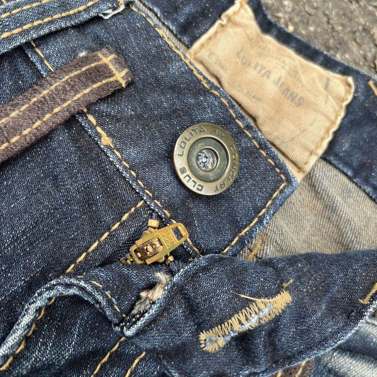 Hysteric Glamour Yoshitomo Nara Lolita Jeans Rusty Indigo Faded Denim Size 28" / US 6 / IT 42 - 8 Thumbnail