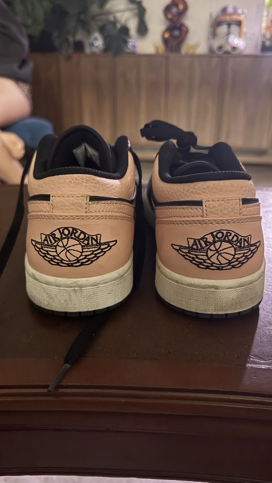 Jordan Brand Jordan 1 Crimson Tint Size US 10.5 / EU 43-44 - 6 Thumbnail