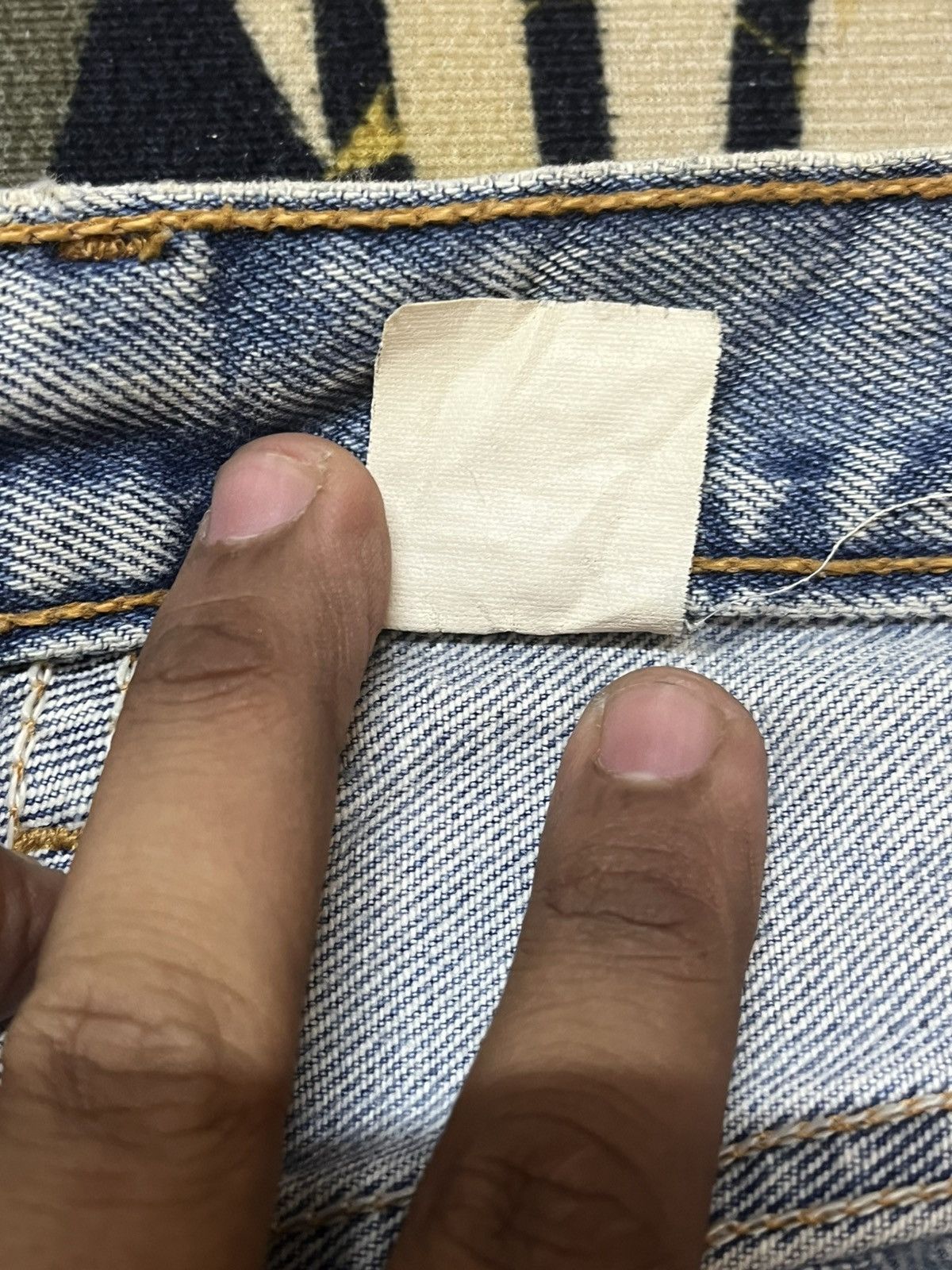 Levi's Vintage Clothing Vintage Levi’s 501xx Ripped Faded Distressed Denim Size US 31 - 9 Thumbnail