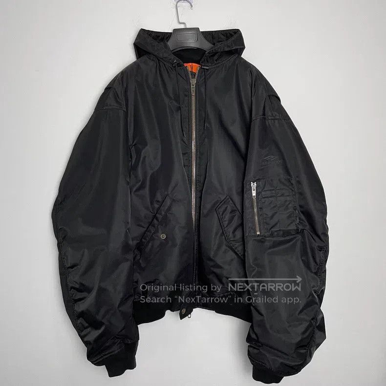 Balenciaga Balenciaga Red carpet show 3B bomber jacket Size US M / EU 48-50 / 2 - 1 Thumbnail