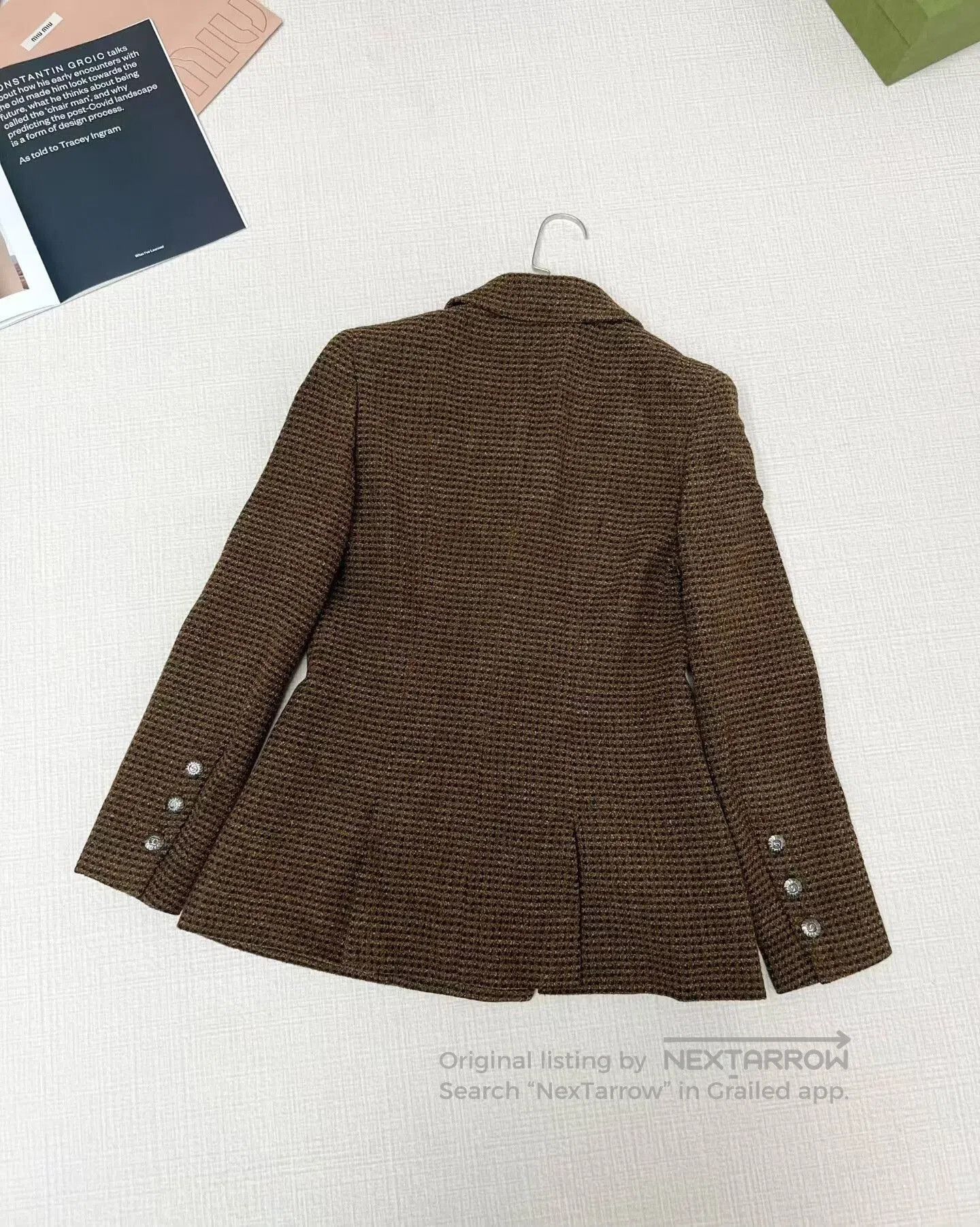 Chanel Chanel Tweed Jacket in Excellent Condition. Size S / US 4 / IT 40 - 2 Thumbnail