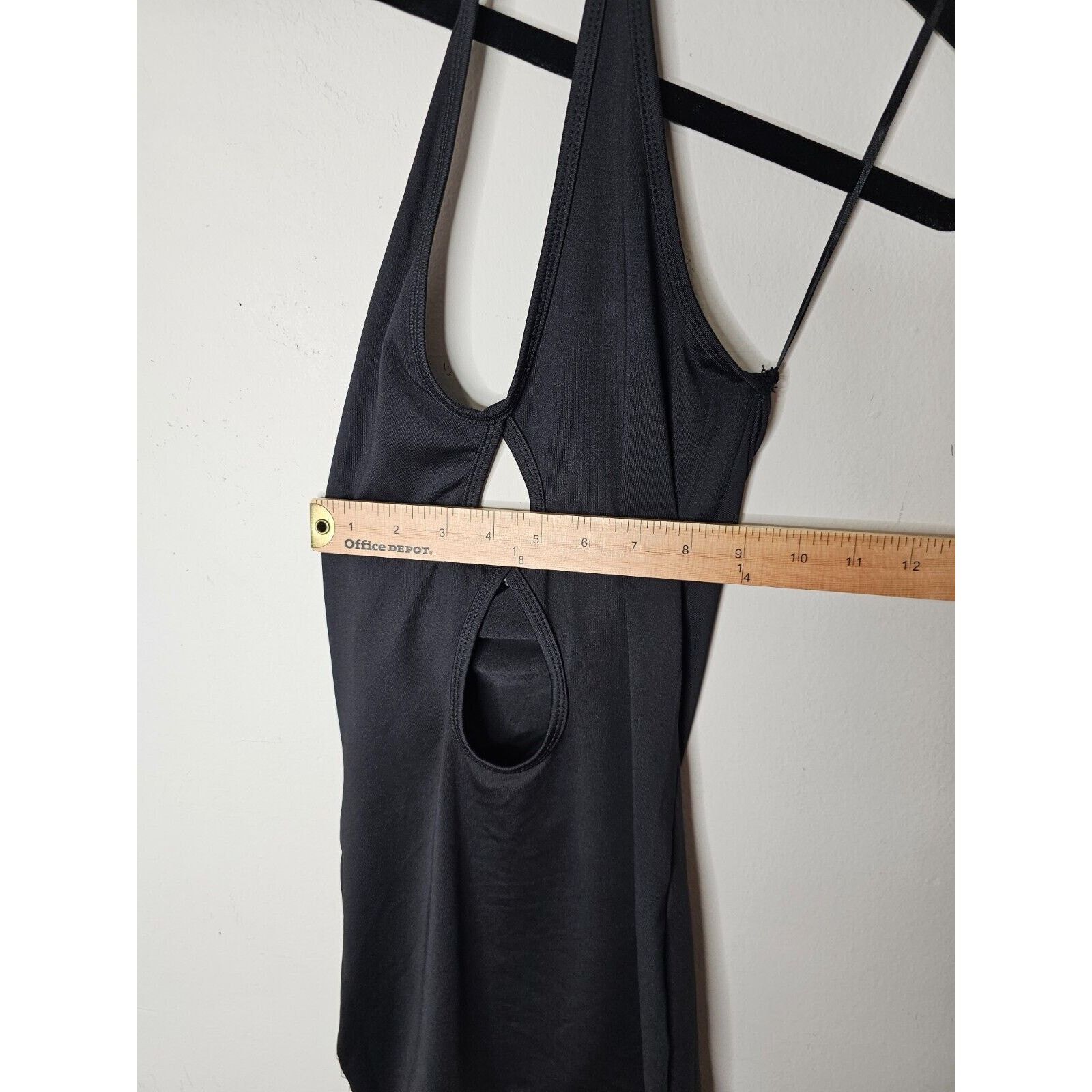Other Dyln Black Aida V Halter Top Key Hole Front Cutouts Dress XS Size XS / US 0-2 / IT 36-38 - 8 Thumbnail