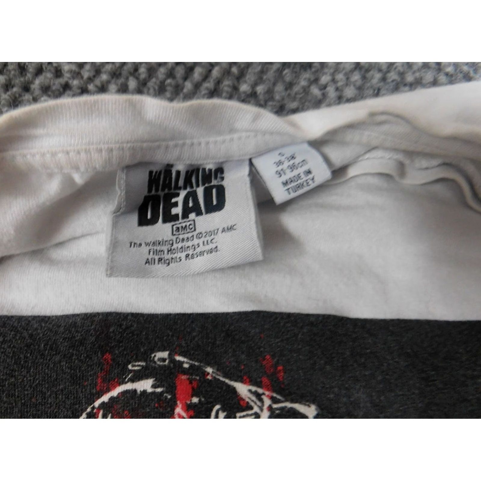 Vintage The Walking Dead Mens Shirt Small White logo Cotton Short Sleeve Crew Neck T-Shirt Regular Breathable Pockets Movie Casual Graphic Size US S / EU 44-46 / 1 - 6 Thumbnail