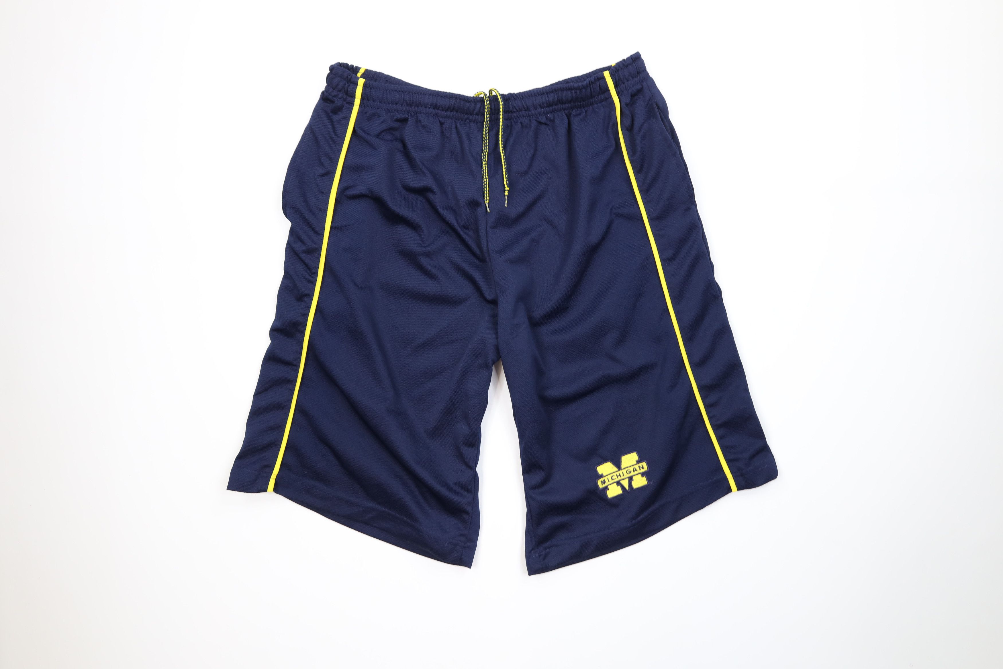 Vintage Vintage 90s Spell Out University of Michigan Gym Shorts Blue Size US 36 / EU 52 - 1 Thumbnail