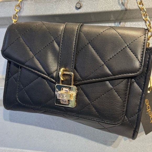 Bebe NWT BEBE KELLEN BLACK CROSSBODY Size ONE SIZE - 1 Thumbnail