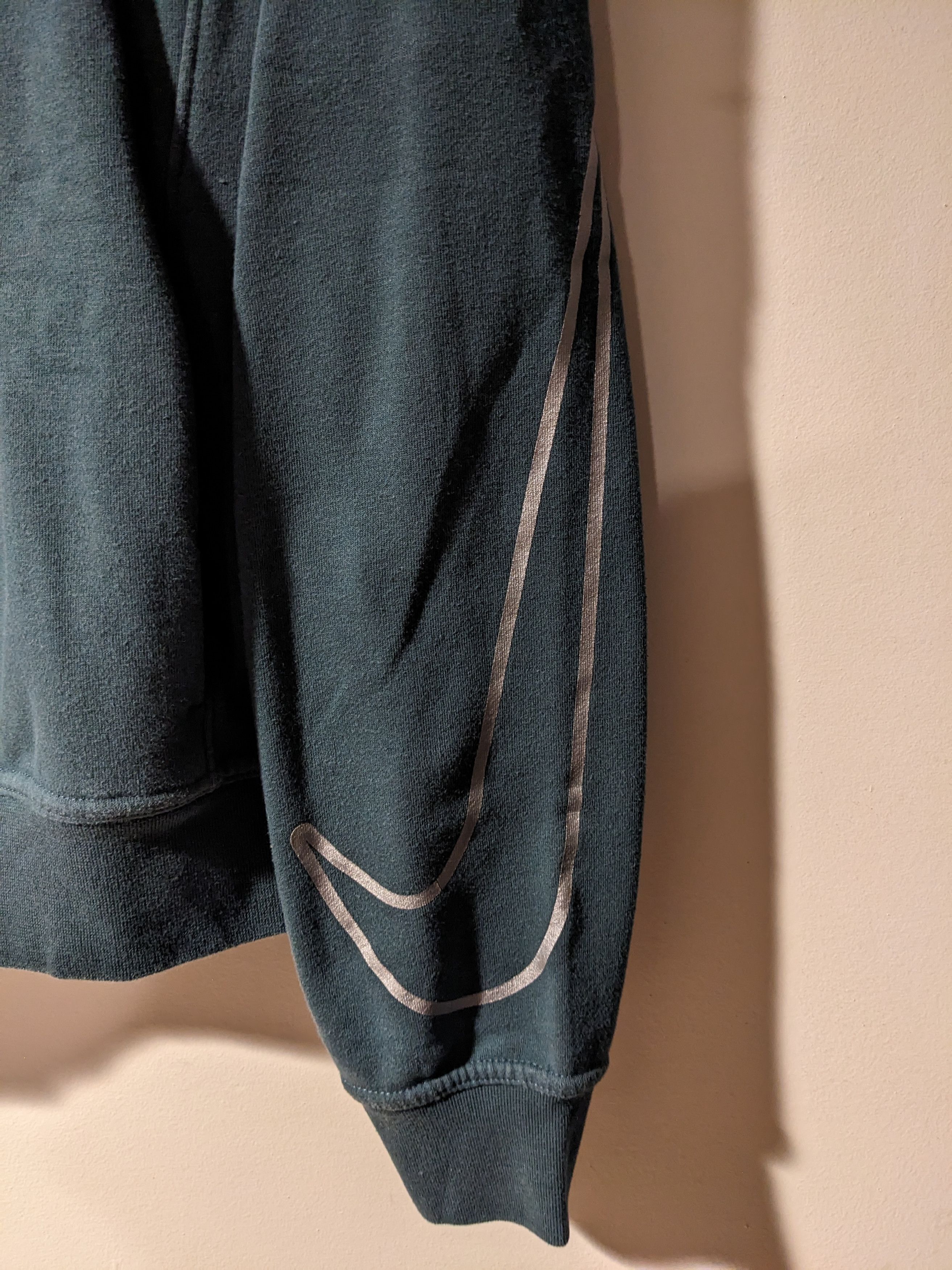Designer × Nike Nike Center Swoosh Reflective Green X-Small Hoodie Size XS / US 0-2 / IT 36-38 - 4 Thumbnail