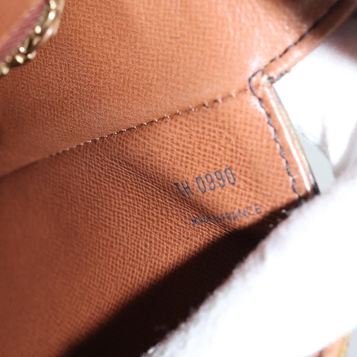 Louis Vuitton LOUIS VUITTON Monogram Saint Cloud GM Shoulder Bag M51242 Size ONE SIZE - 12 Thumbnail