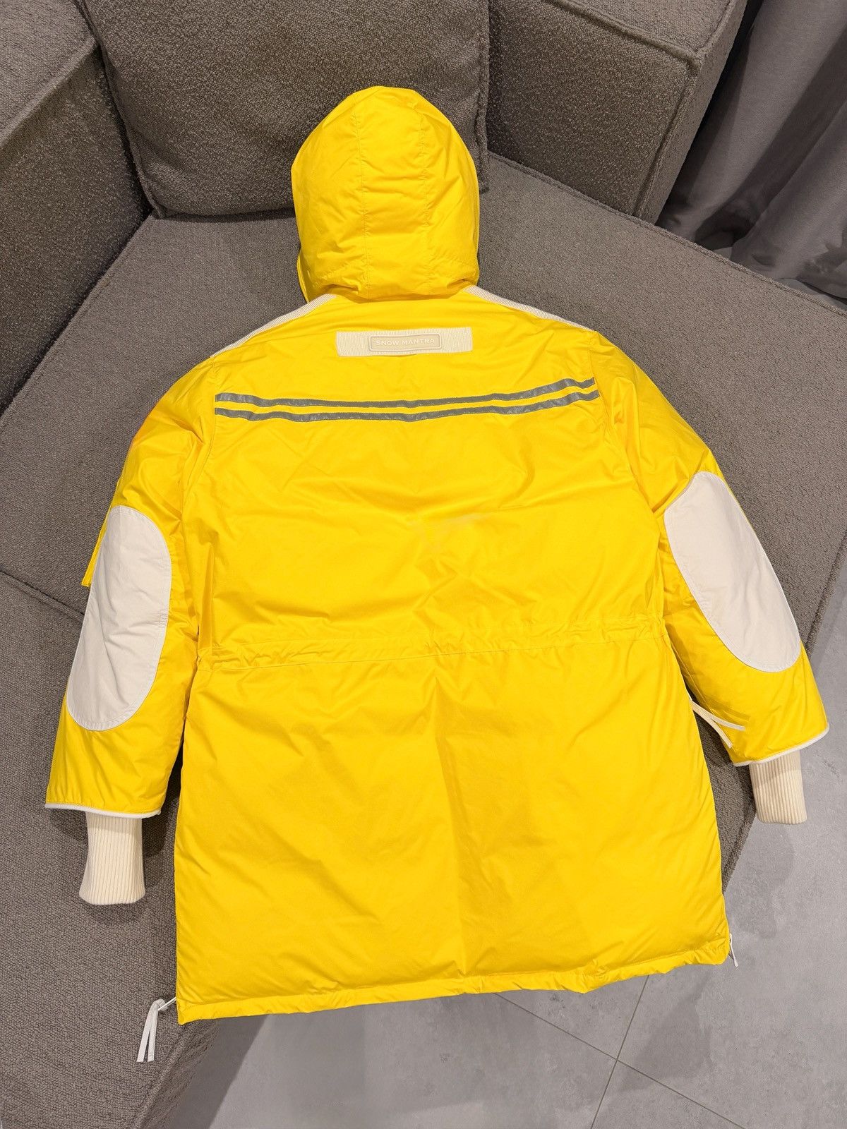 Canada Goose CANADA GOOSE Snow Mantra Parka Down Jacket Coat Size M Size US M / EU 48-50 / 2 - 16 Thumbnail