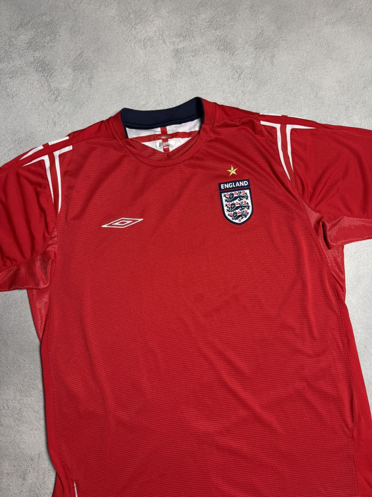 Umbro England 2004 2006 Home Football Shirt Soccer Jersey Umbro Size US XL / EU 56 / 4 - 3 Thumbnail