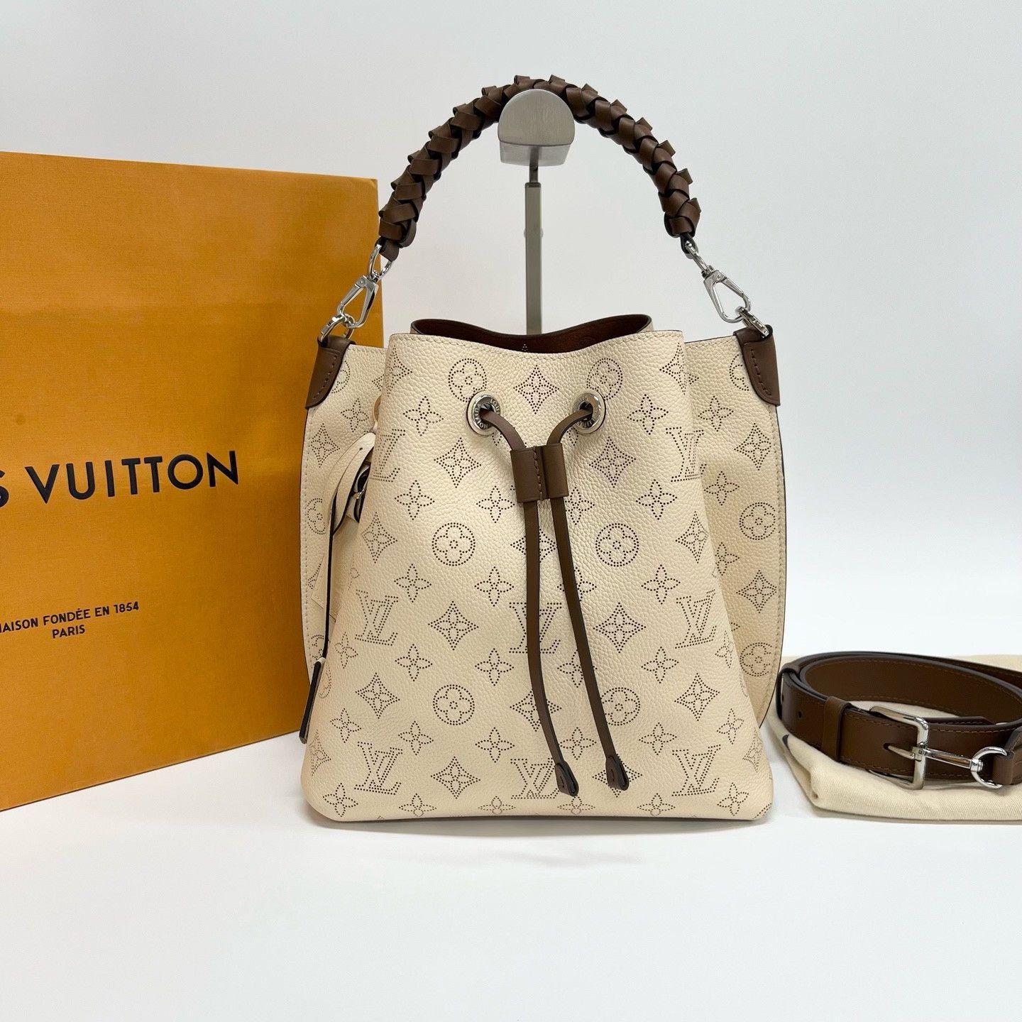 Louis Vuitton Pre-loved Bag Very good condition Size ONE SIZE - 1 Thumbnail